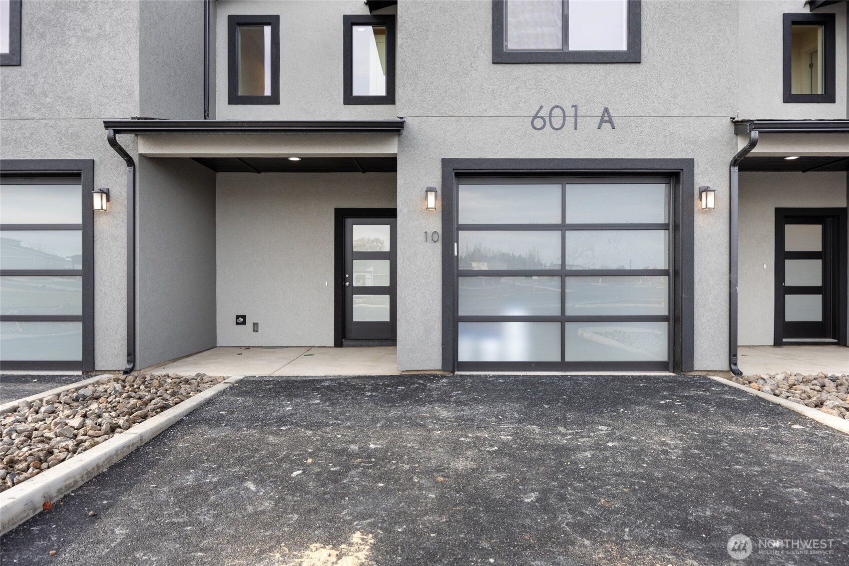 601 Dorsing Street D23 Property Photo 1