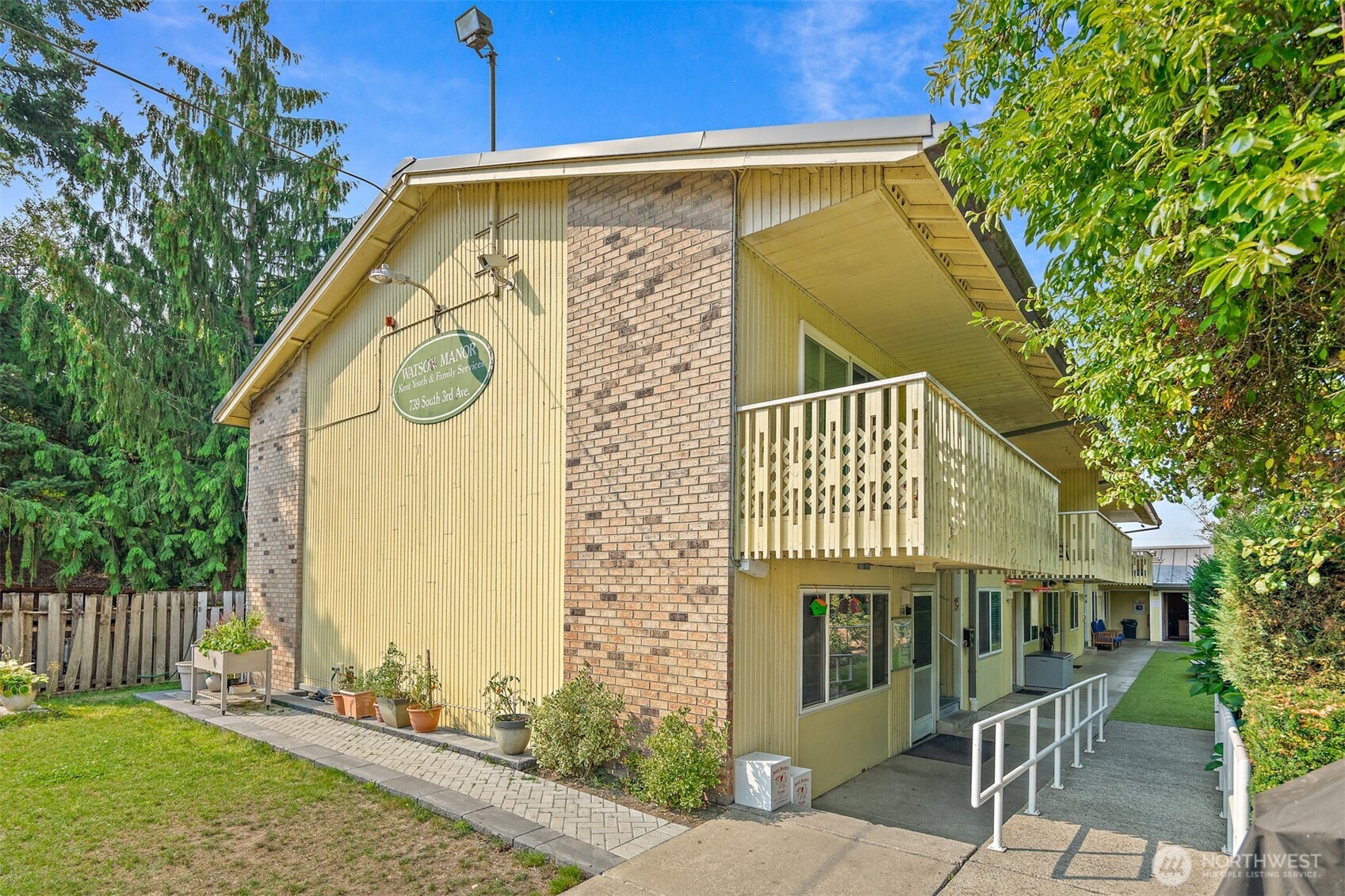 739 3rd Avenue Property Photo 1