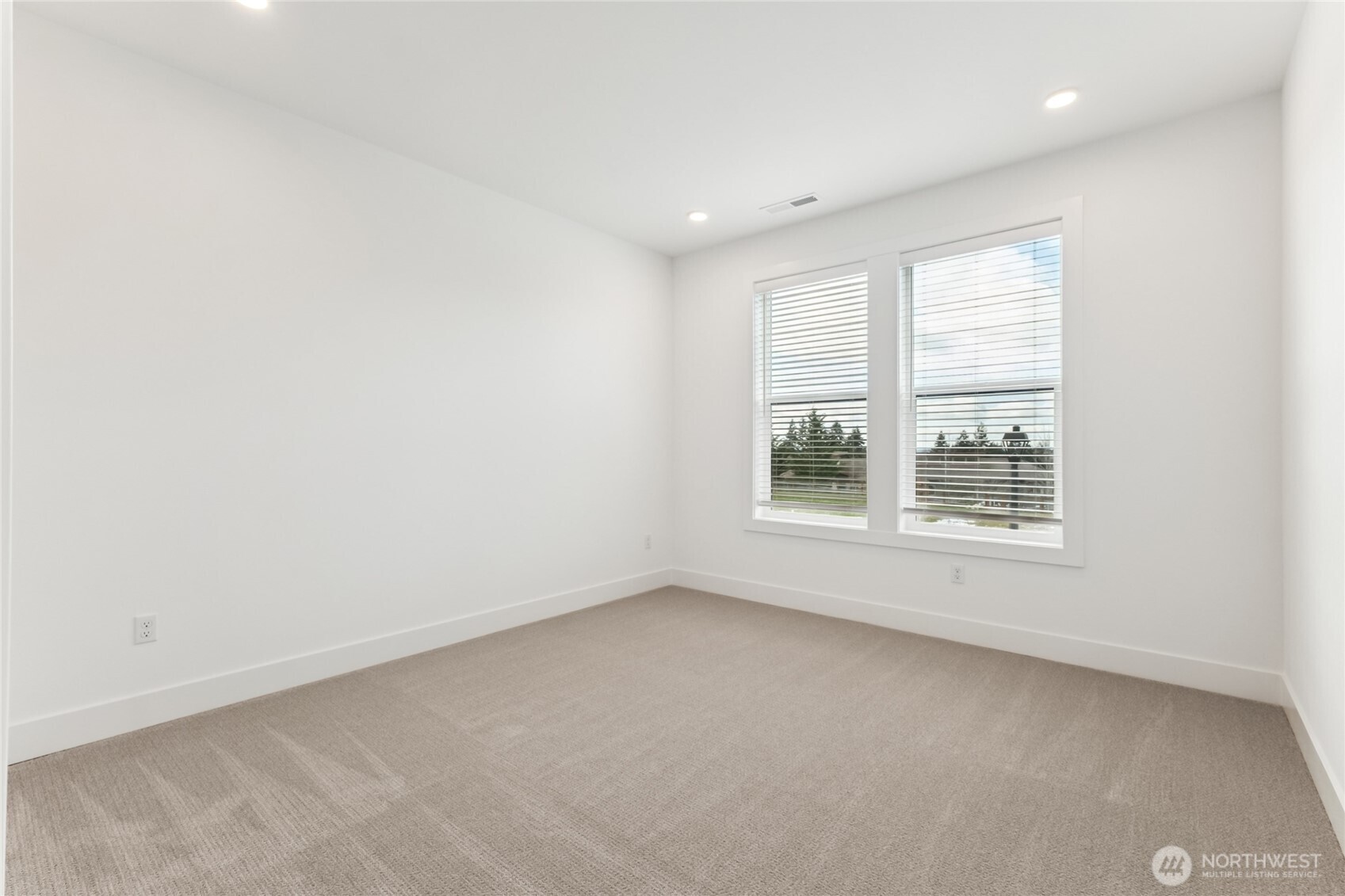 8517 137th Avenue Property Photo 15