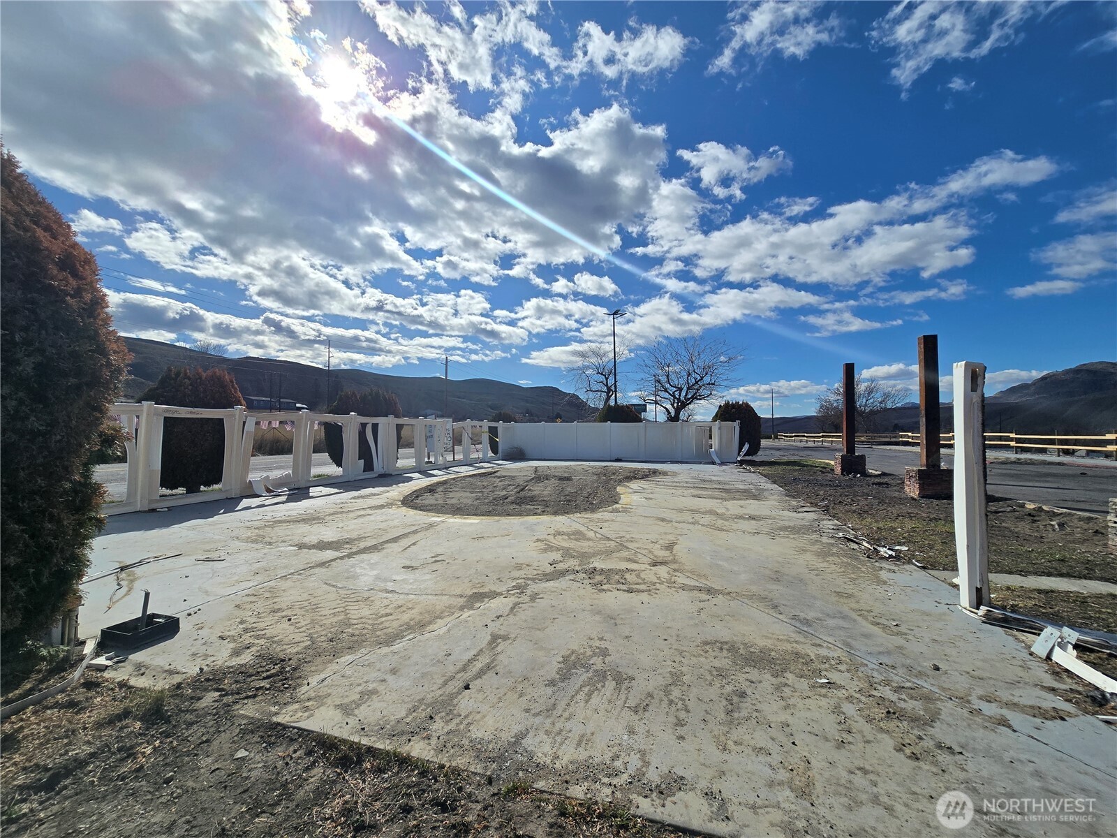 11 Appleway Property Photo 9