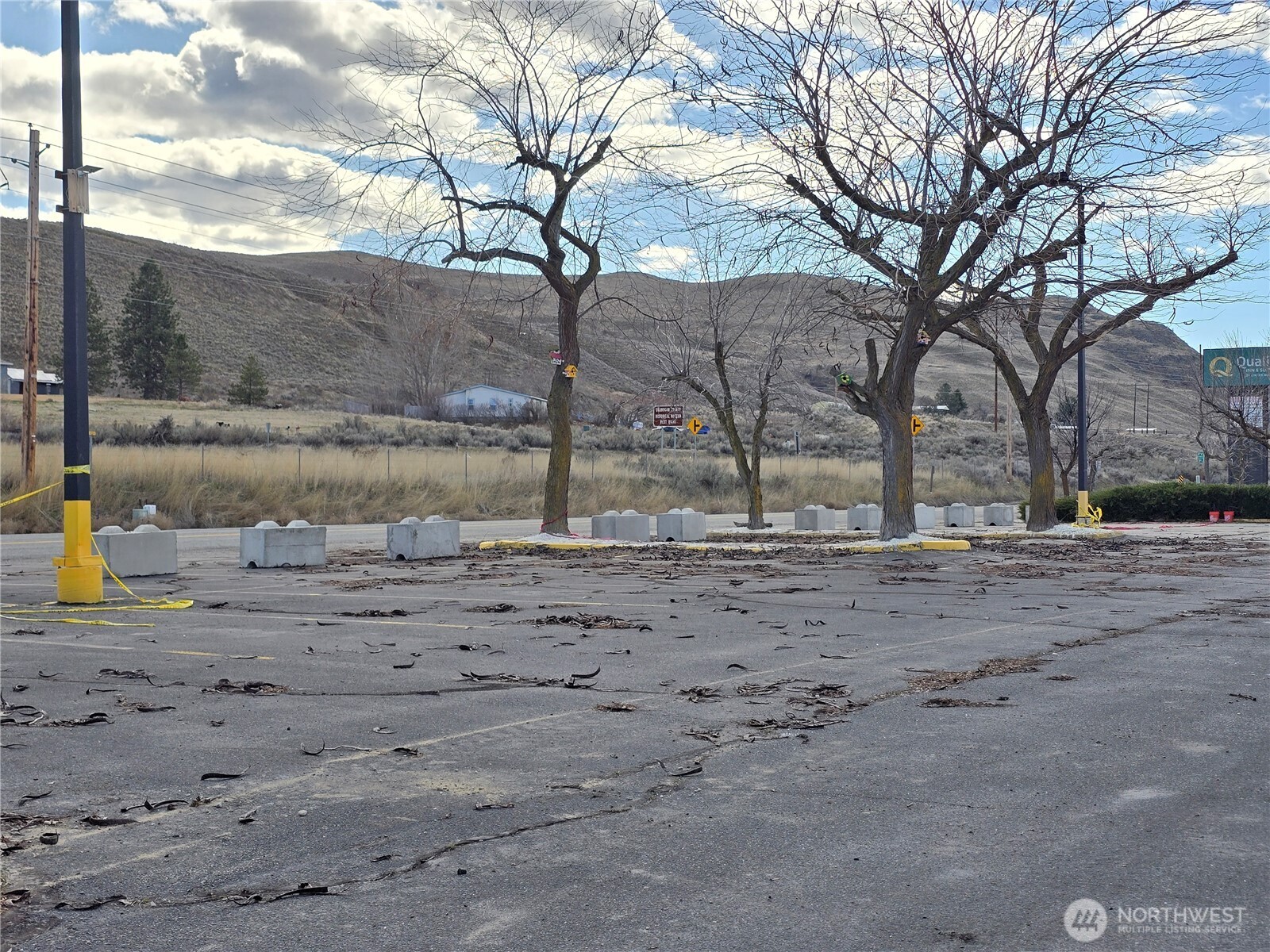 11 Appleway Property Photo 12