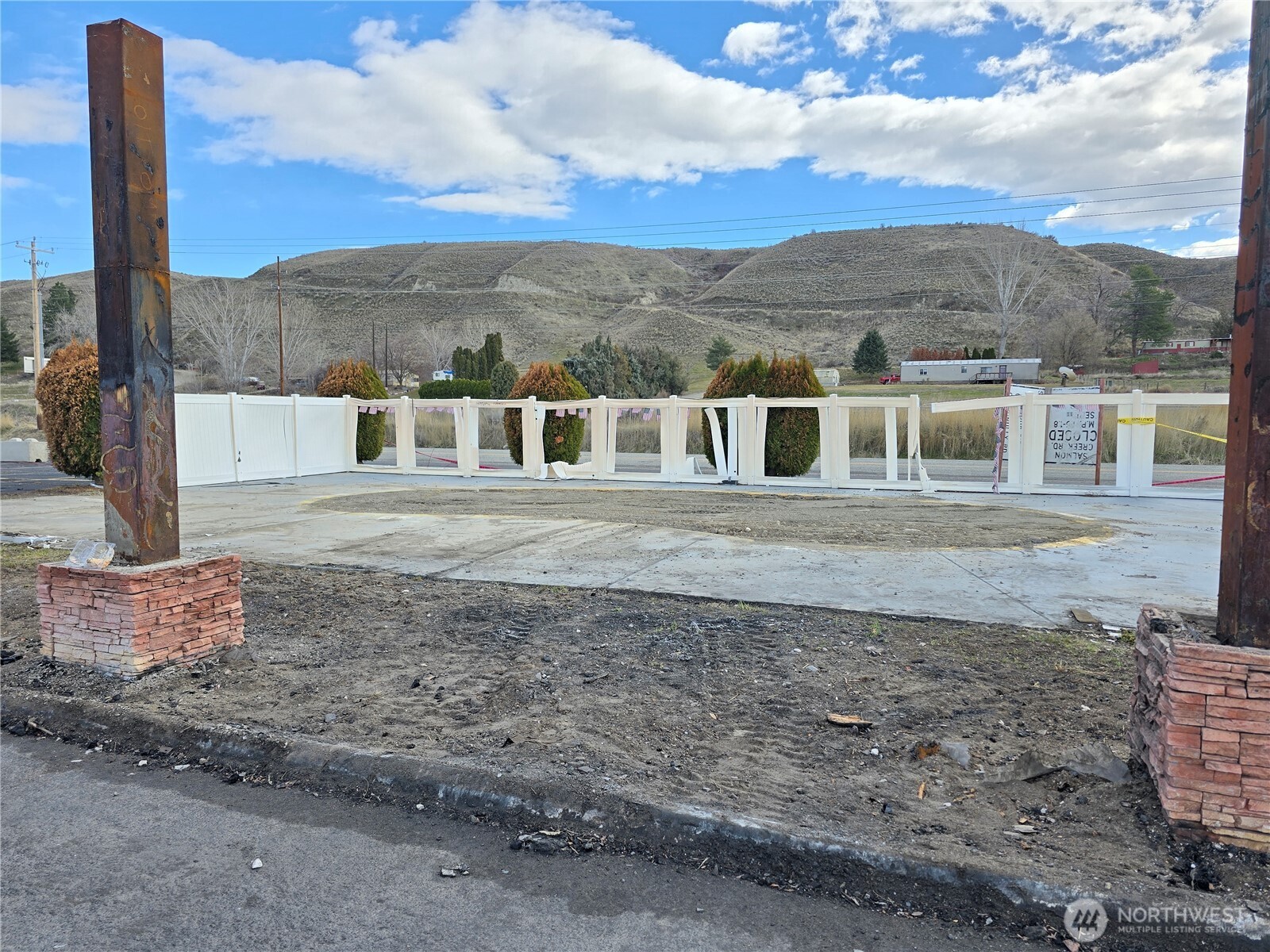 11 Appleway Property Photo 13