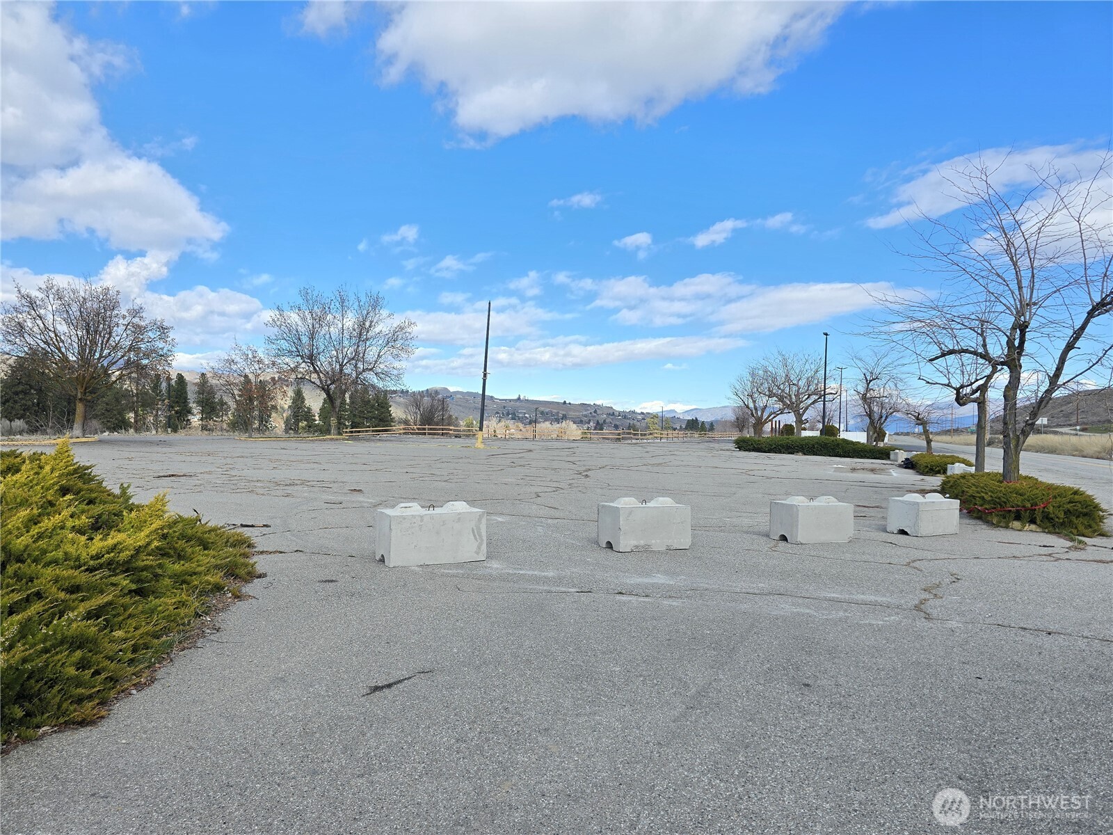 11 Appleway Property Photo 17