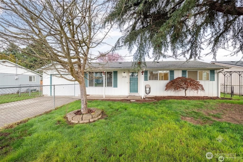 359 Douglas Street Property Photo 1