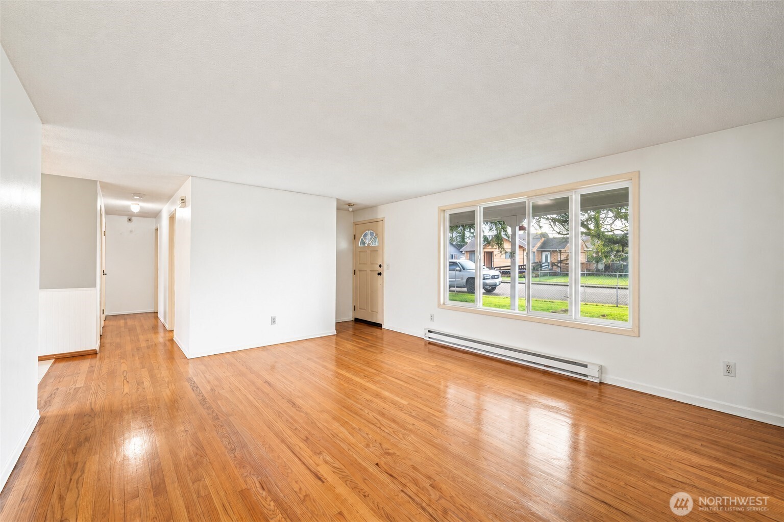 359 Douglas Street Property Photo 6