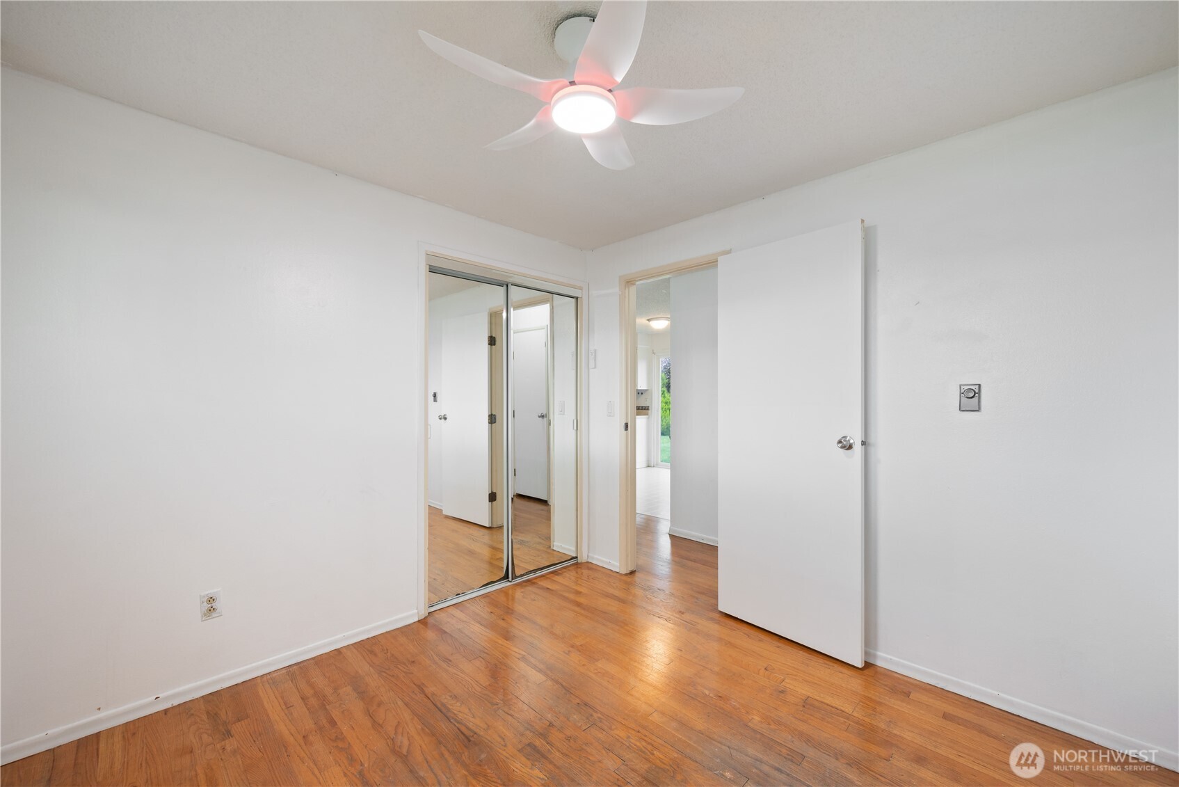 359 Douglas Street Property Photo 20