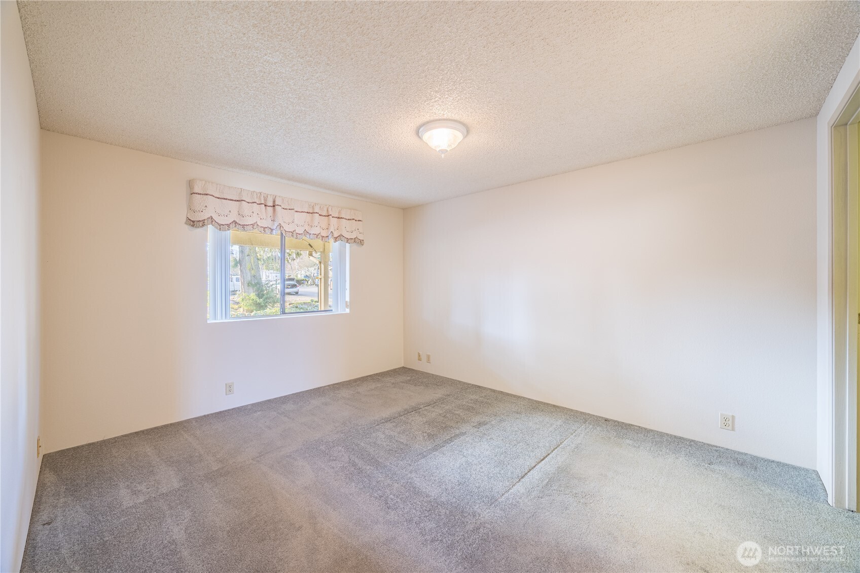 93 Fircrest Drive Property Photo 14