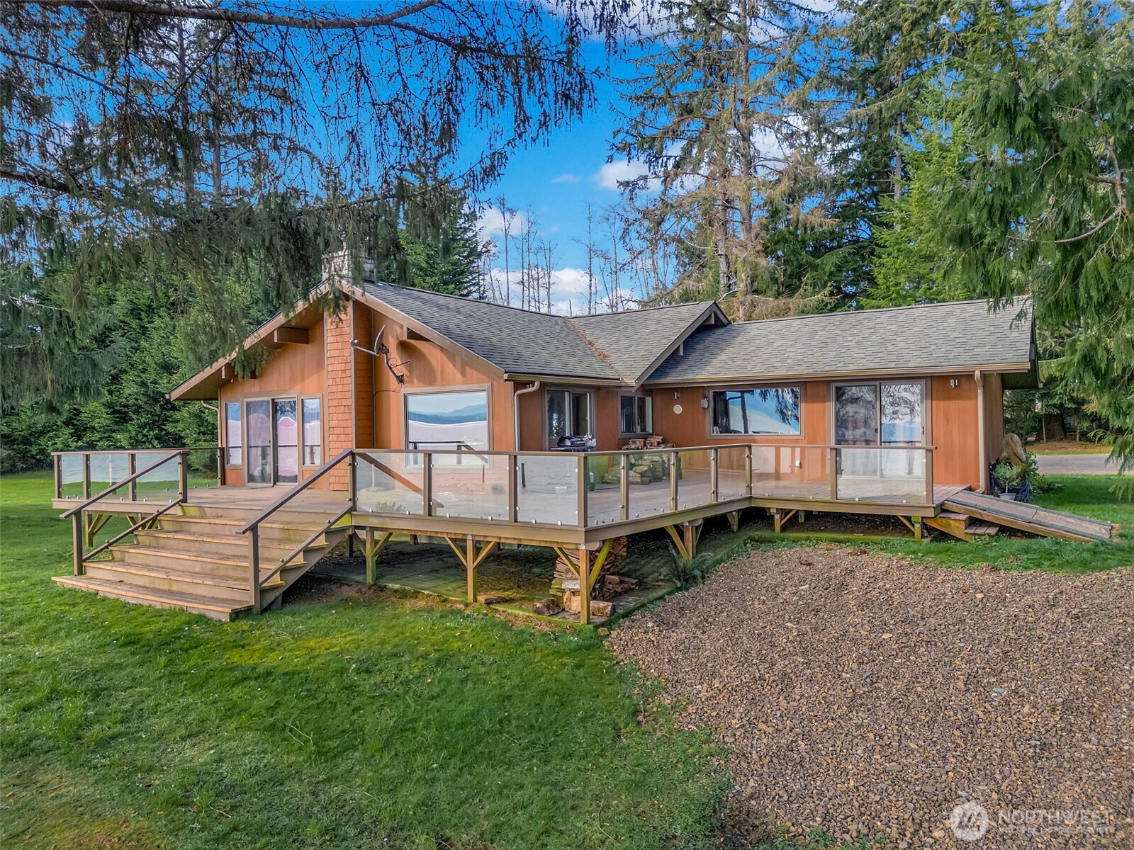 556 State Route 401 Property Photo 1