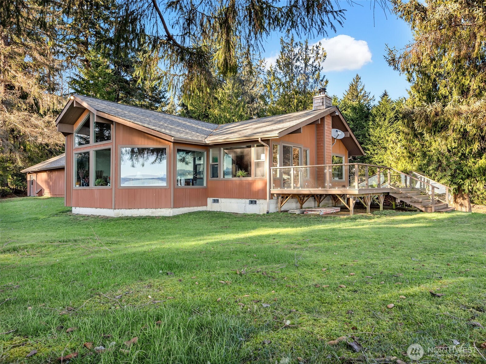 556 State Route 401 Property Photo 12