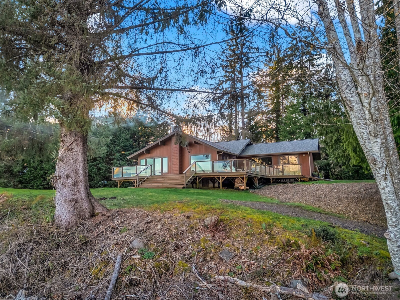 556 State Route 401 Property Photo 32
