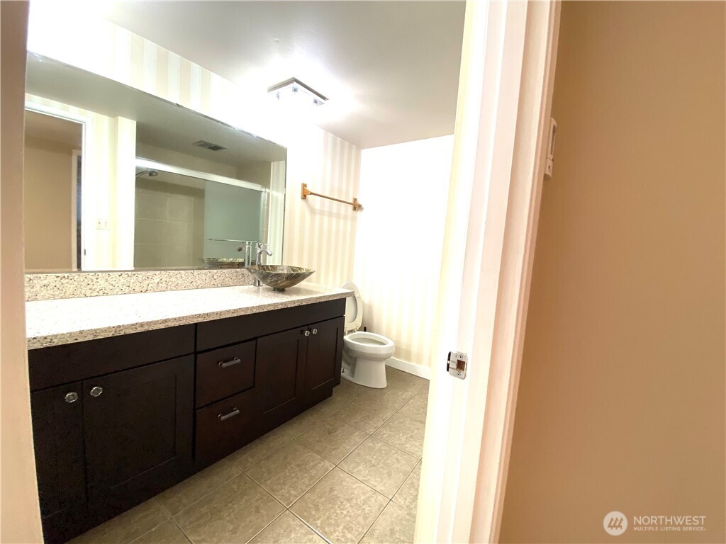 10231 Ne 24th Street Property Photo 9