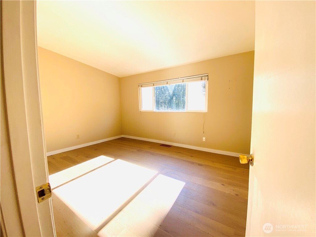 10231 Ne 24th Street Property Photo 10