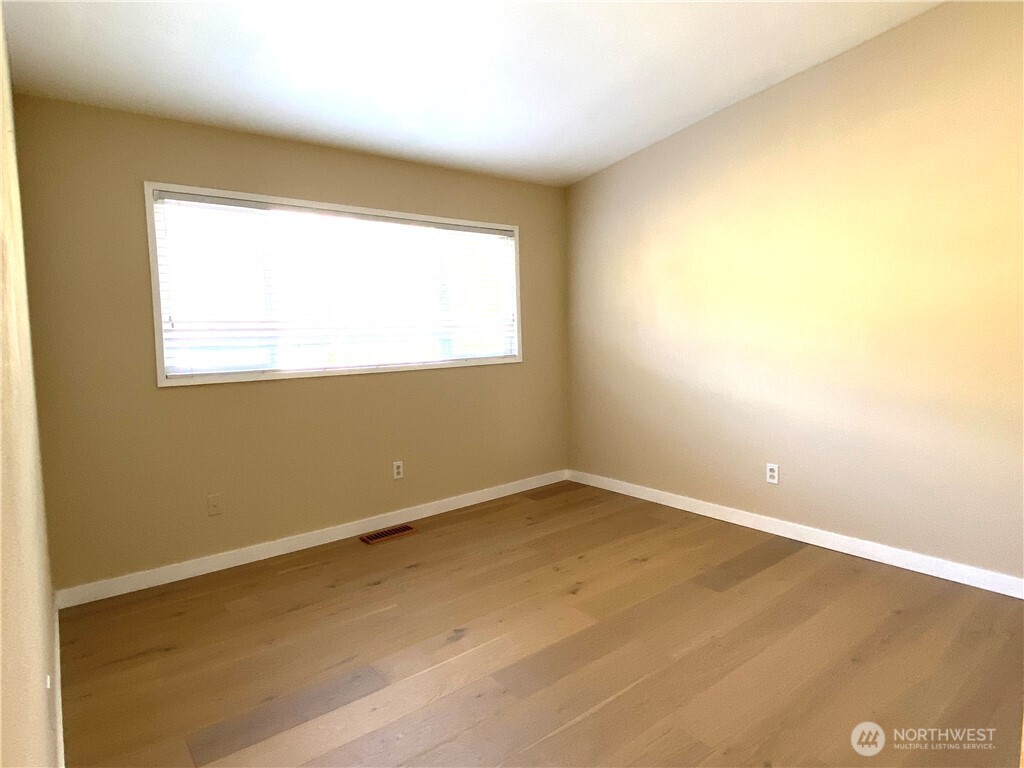 10231 Ne 24th Street Property Photo 11