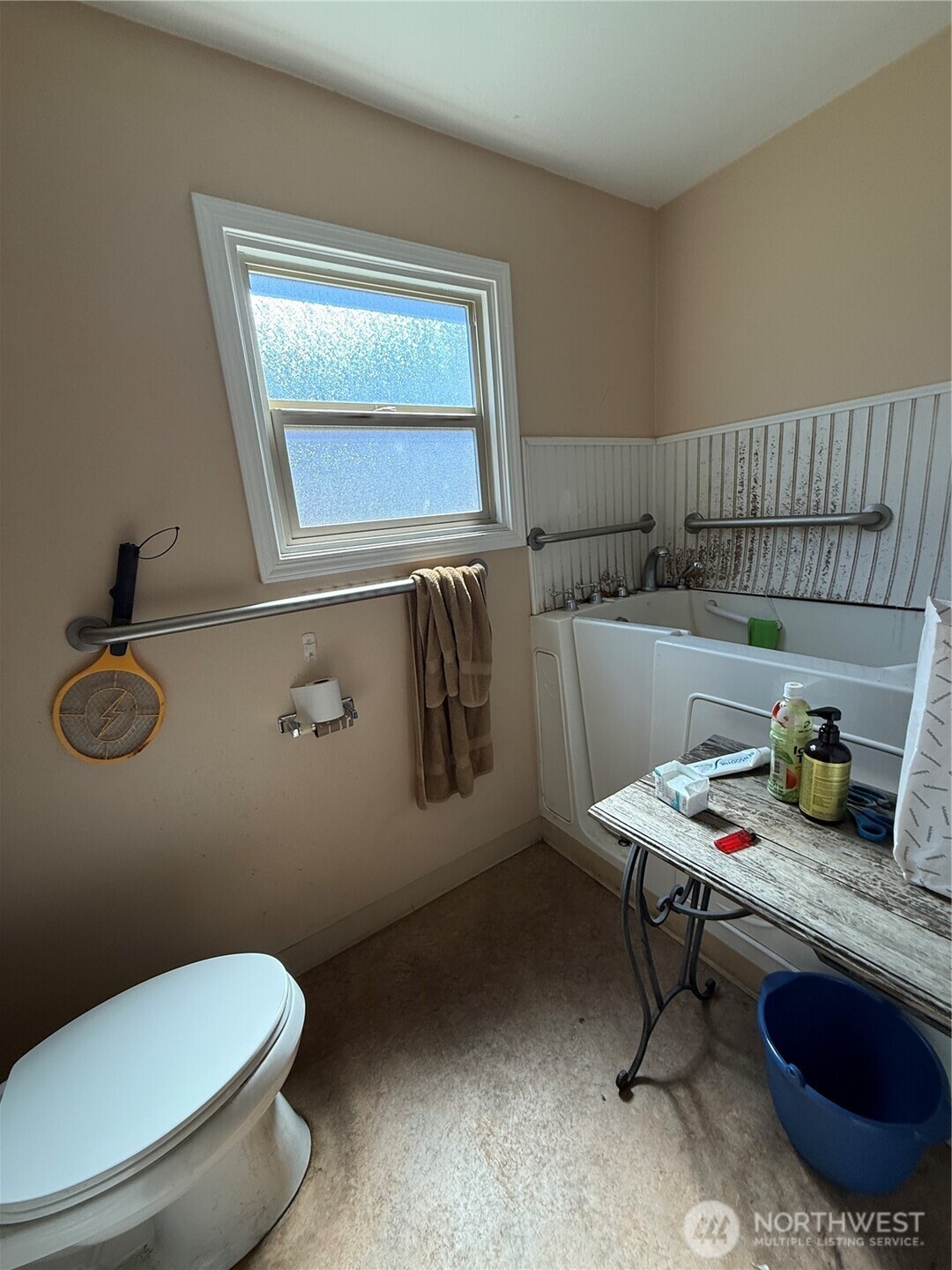 602 E 65th Street Property Photo 10