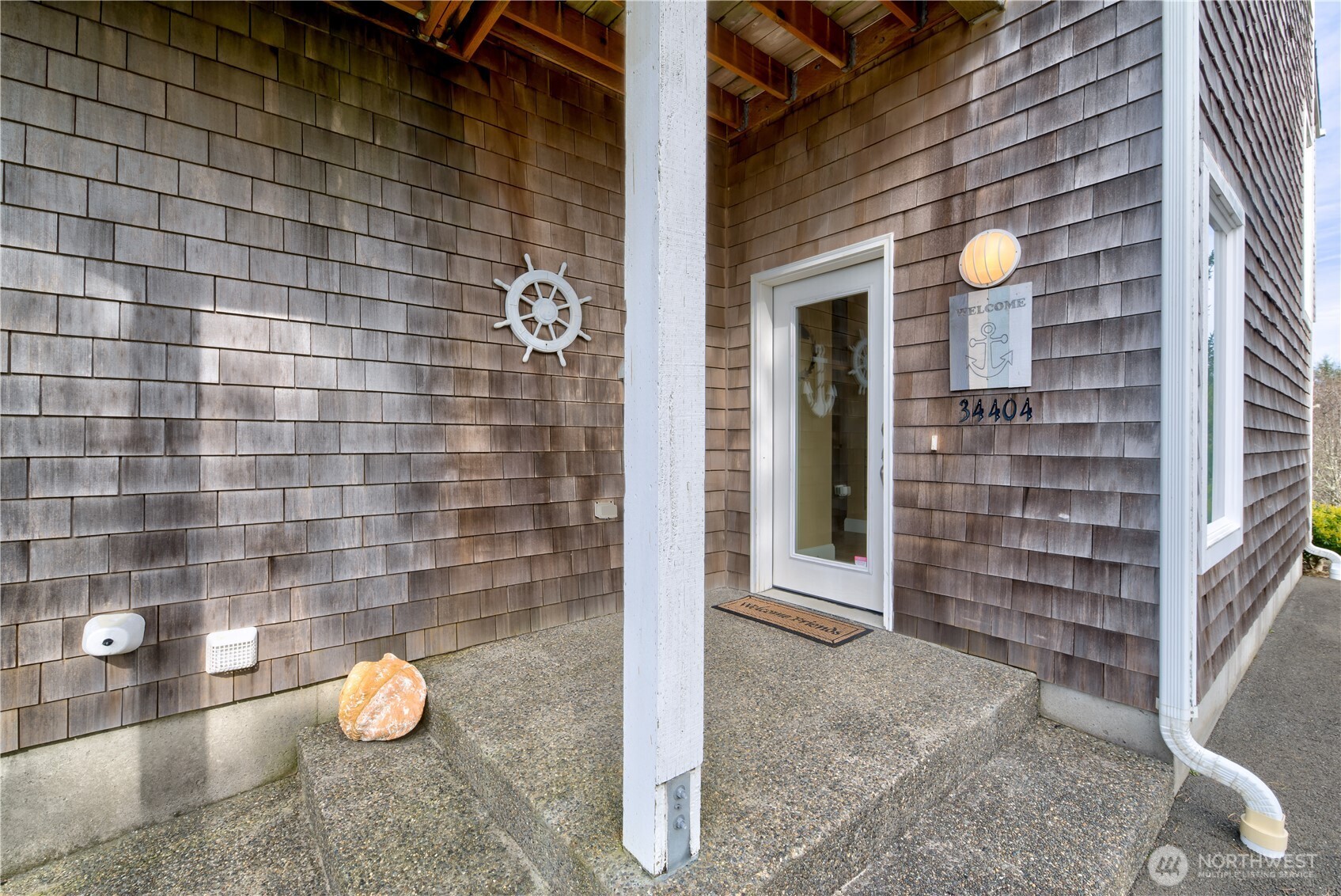 34404 J Place Property Photo 10