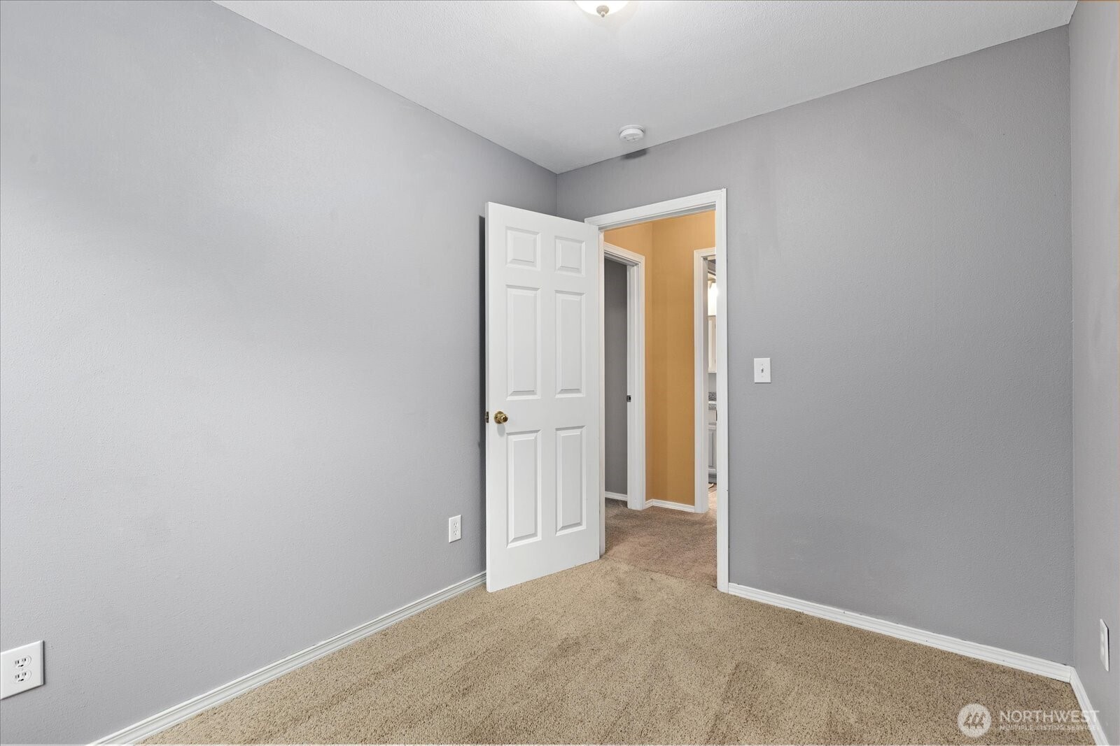 5300 Glenwood Avenue U-2 Property Photo 29
