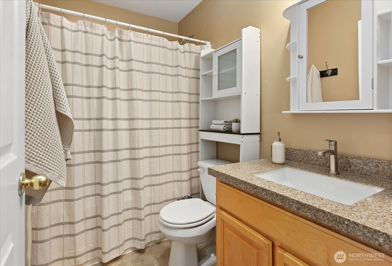 5300 Glenwood Avenue U-2 Property Photo 32