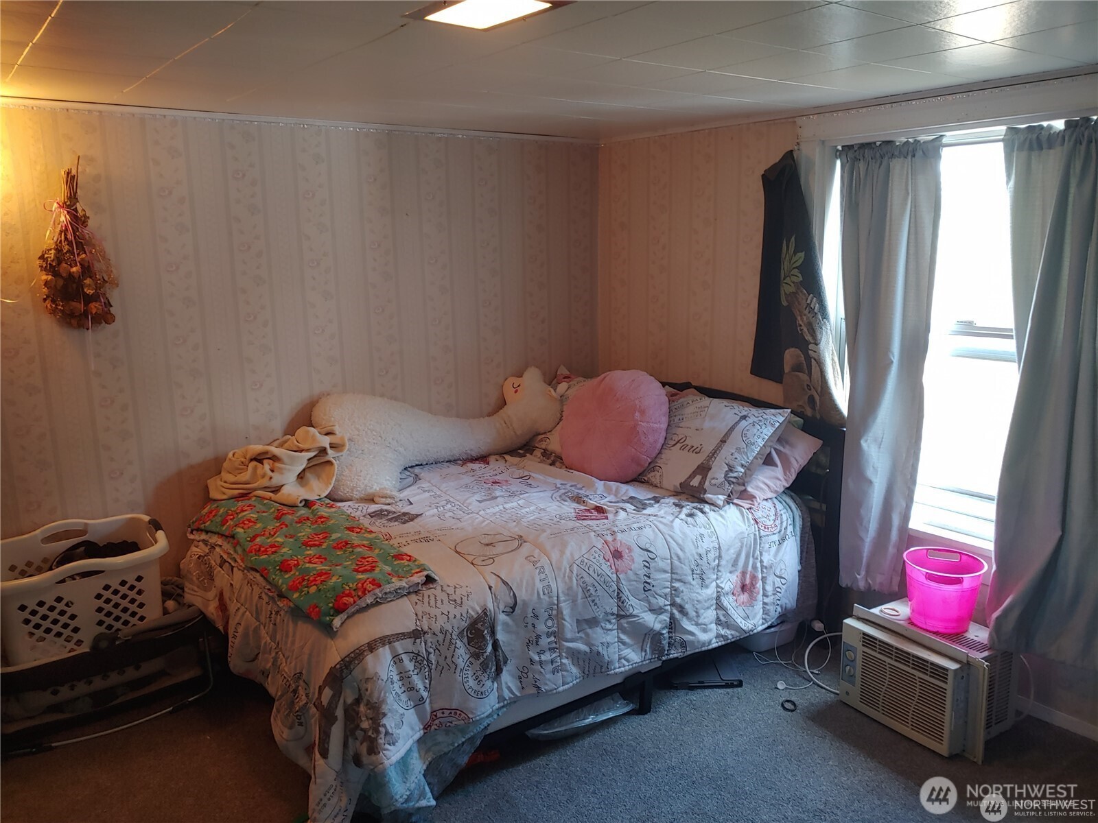 664 Rhoades Road Property Photo 11