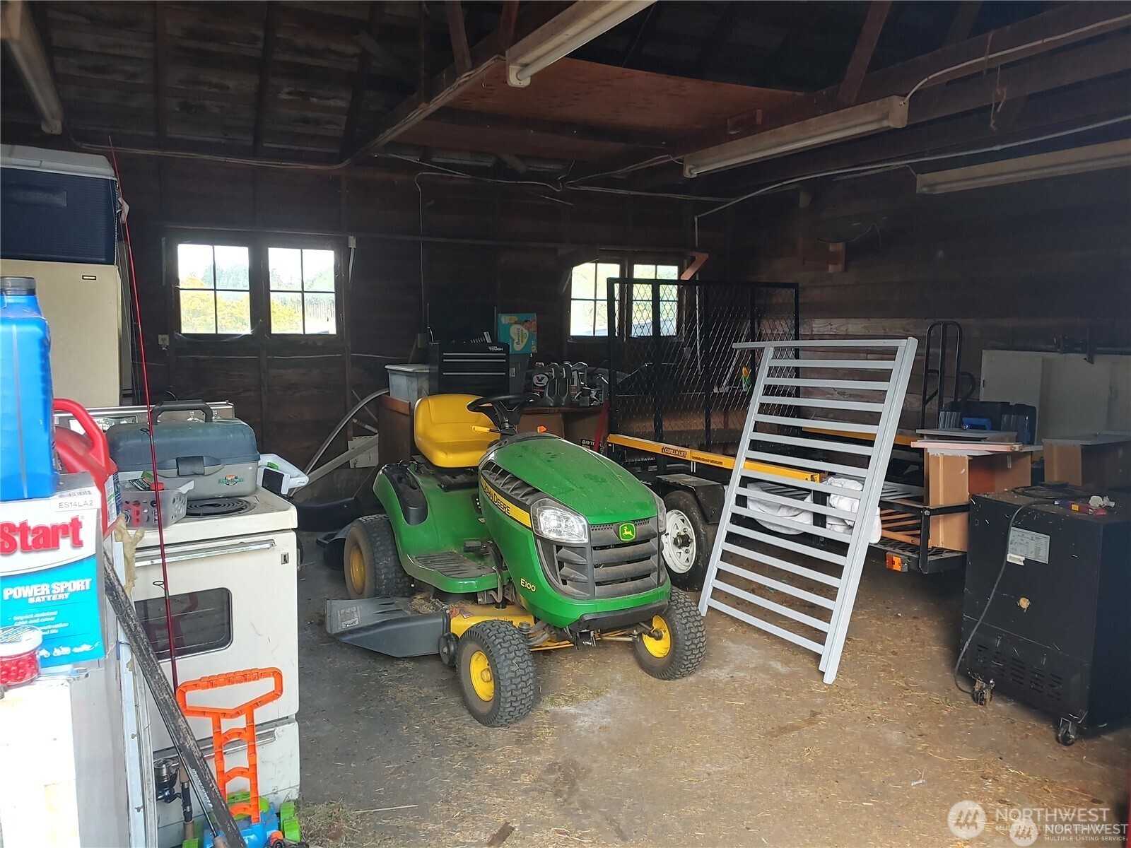 664 Rhoades Road Property Photo 16