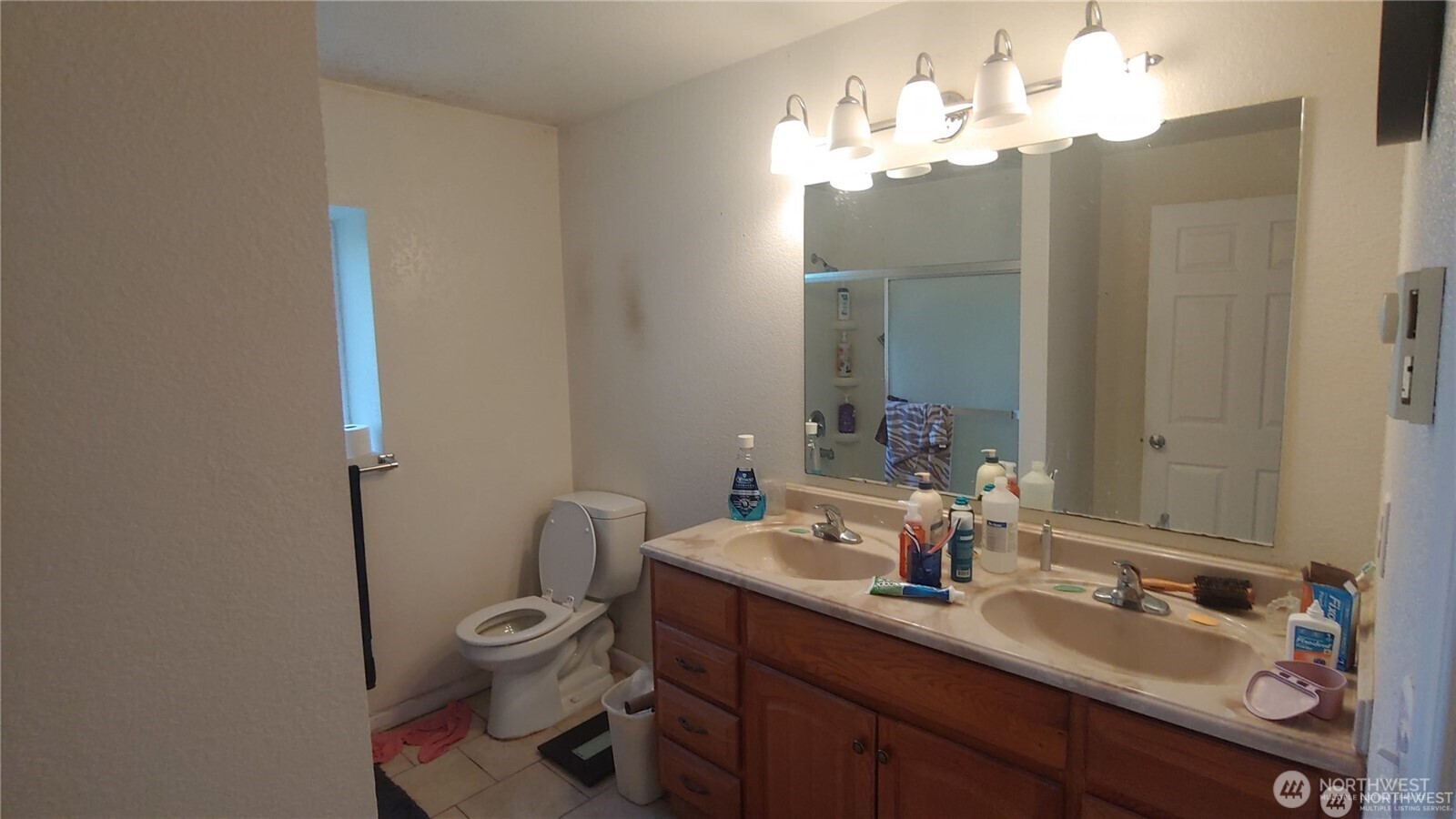 664 Rhoades Road Property Photo 19