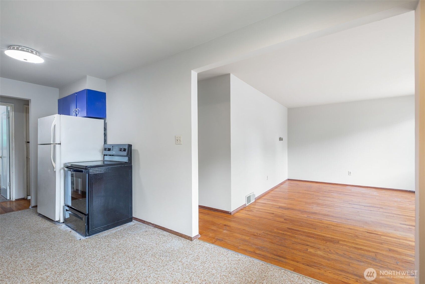 10450 Alderbrook Place Property Photo 6