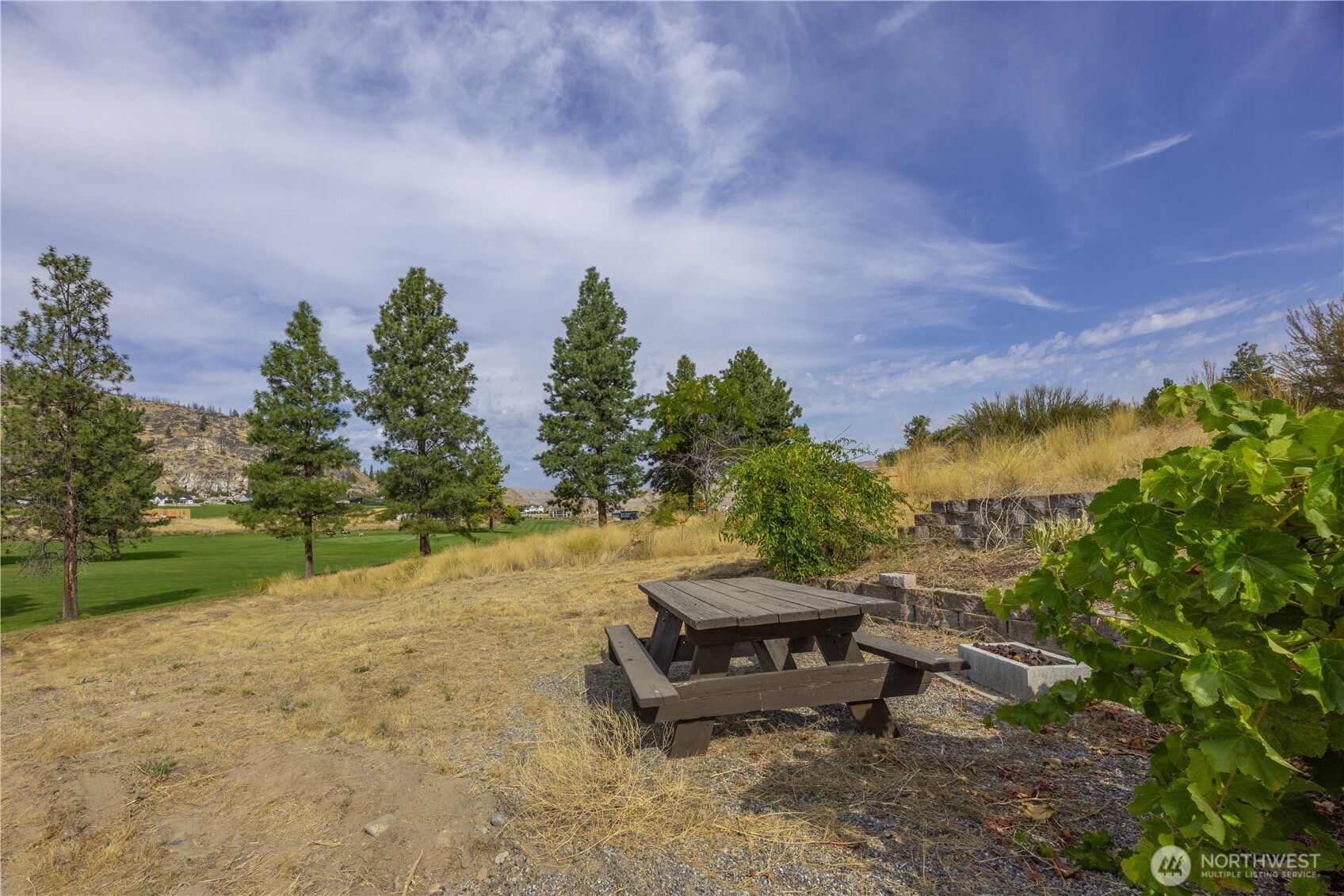 103 Golf Course Dr. Property Photo 6