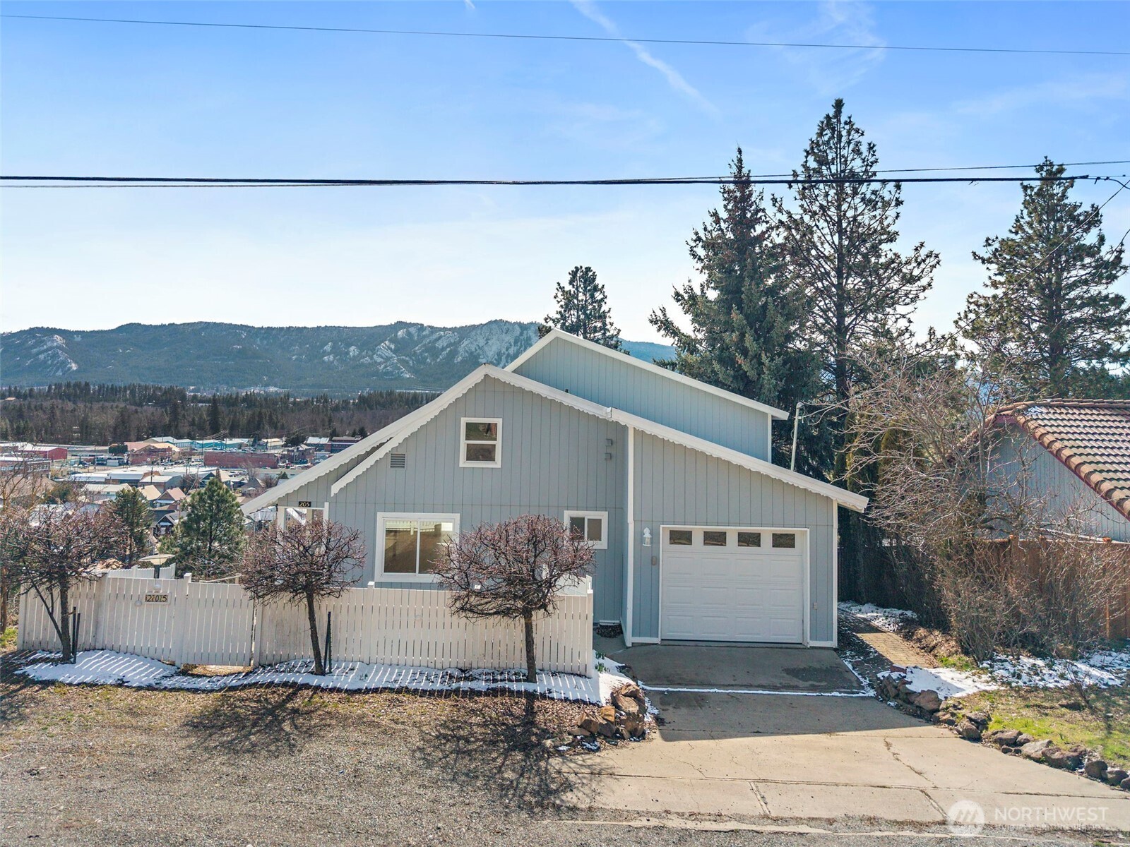 205 W 5th Street