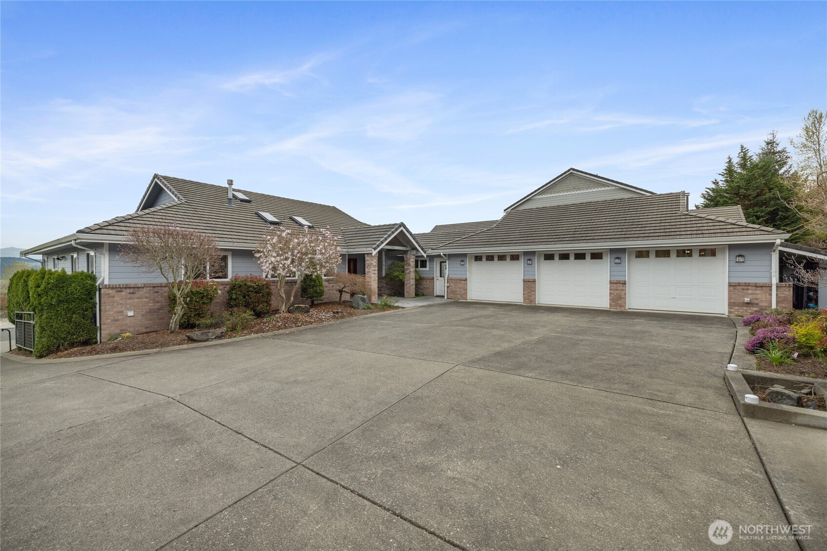 16412 139th Avenue Property Photo 4