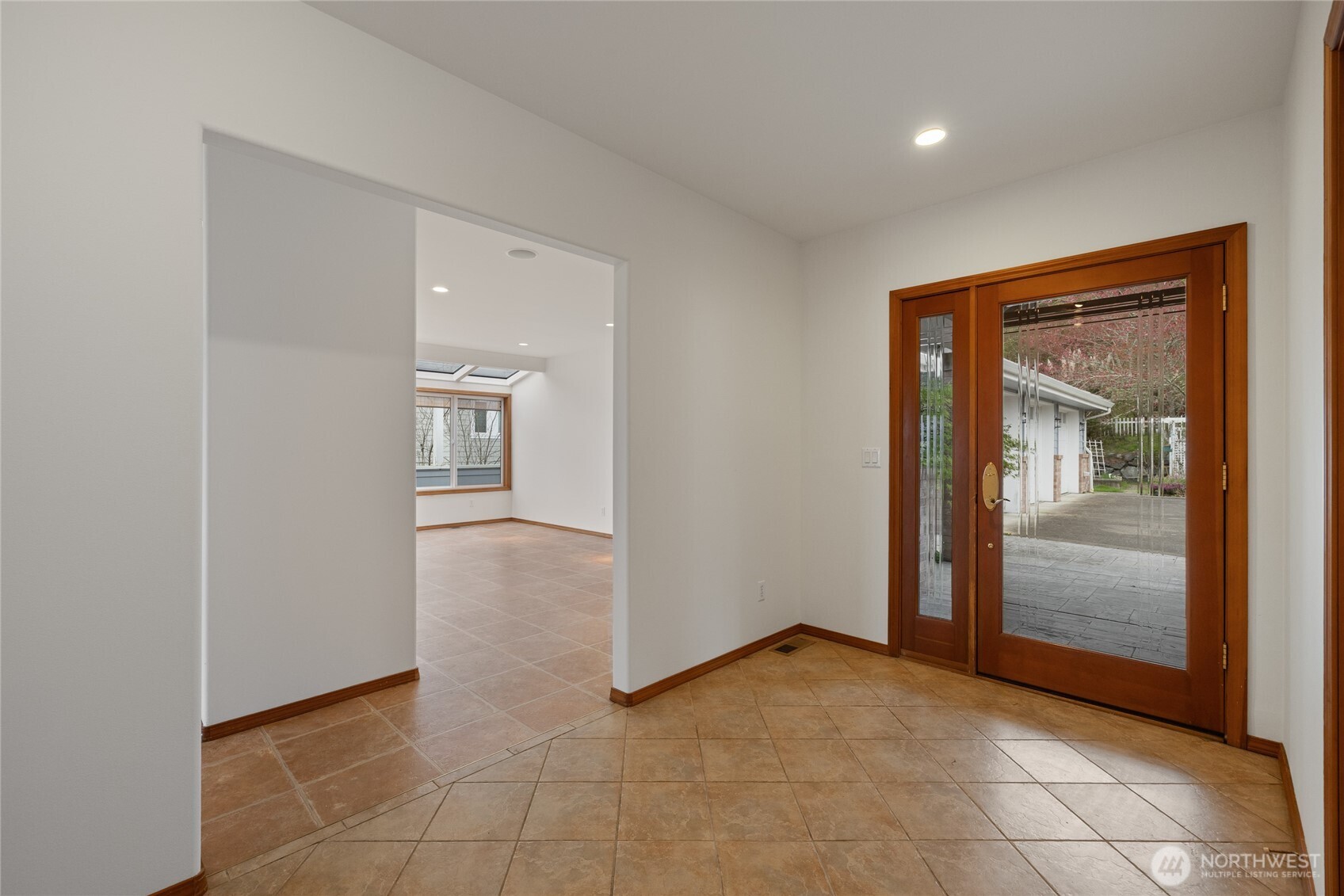 16412 139th Avenue Property Photo 6