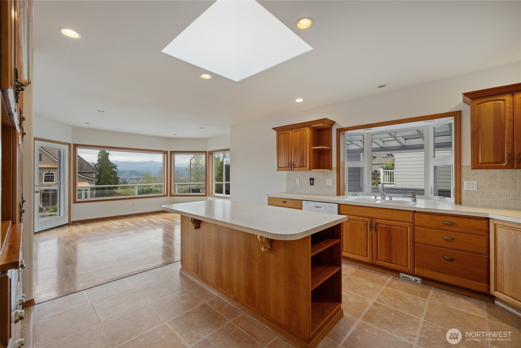 16412 139th Avenue Property Photo 7