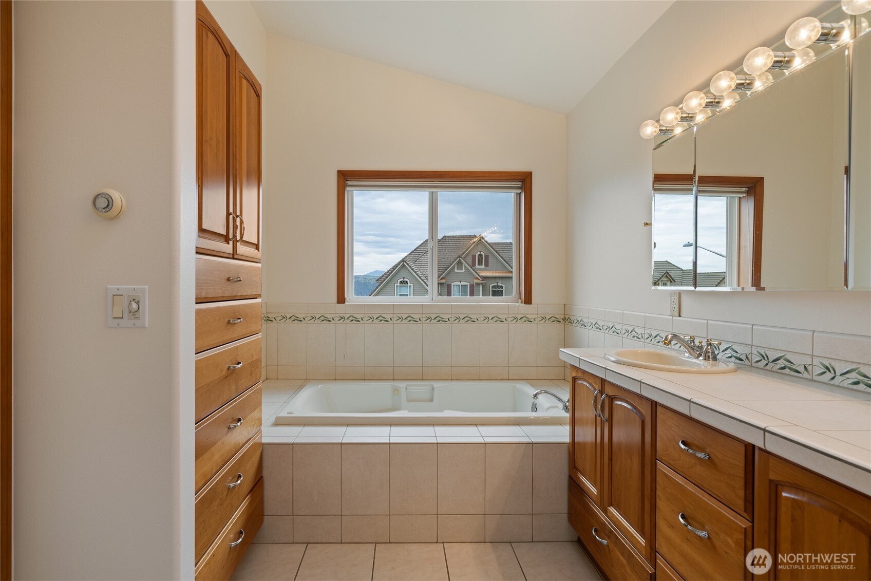 16412 139th Avenue Property Photo 14