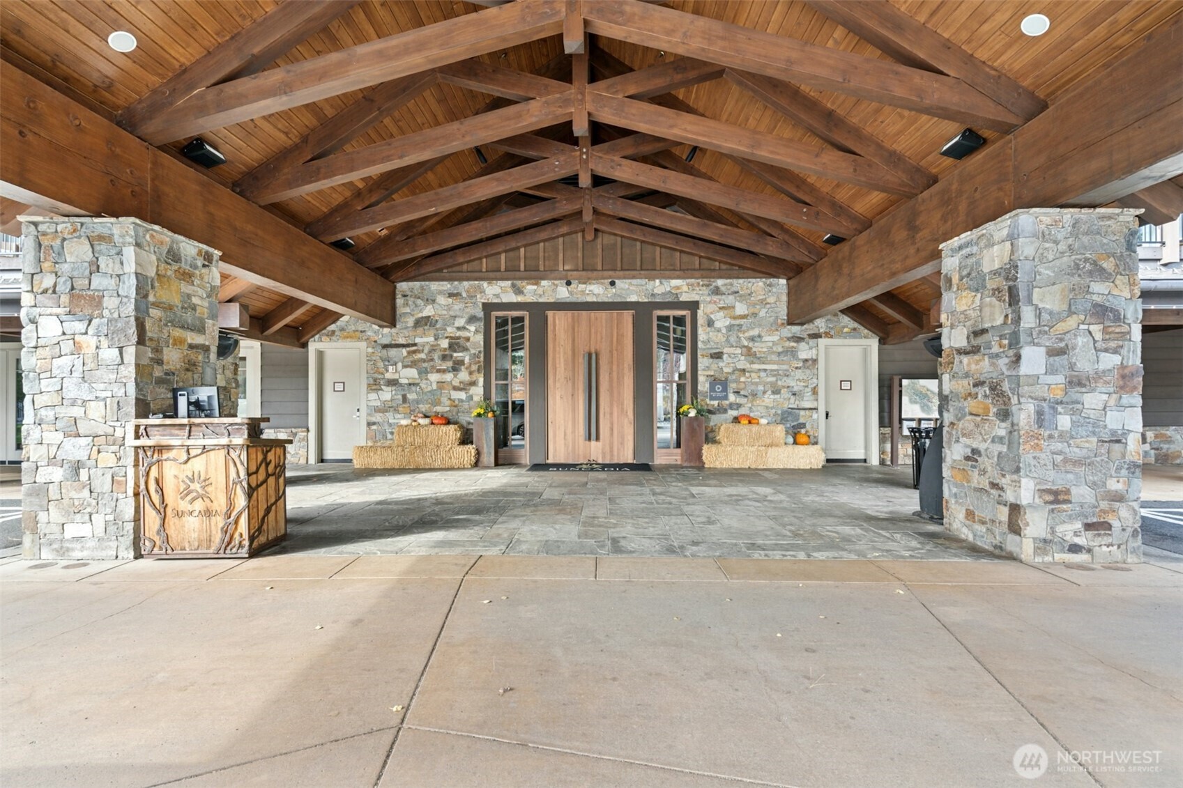 3600 Suncadia Trail 5044 Property Photo 2