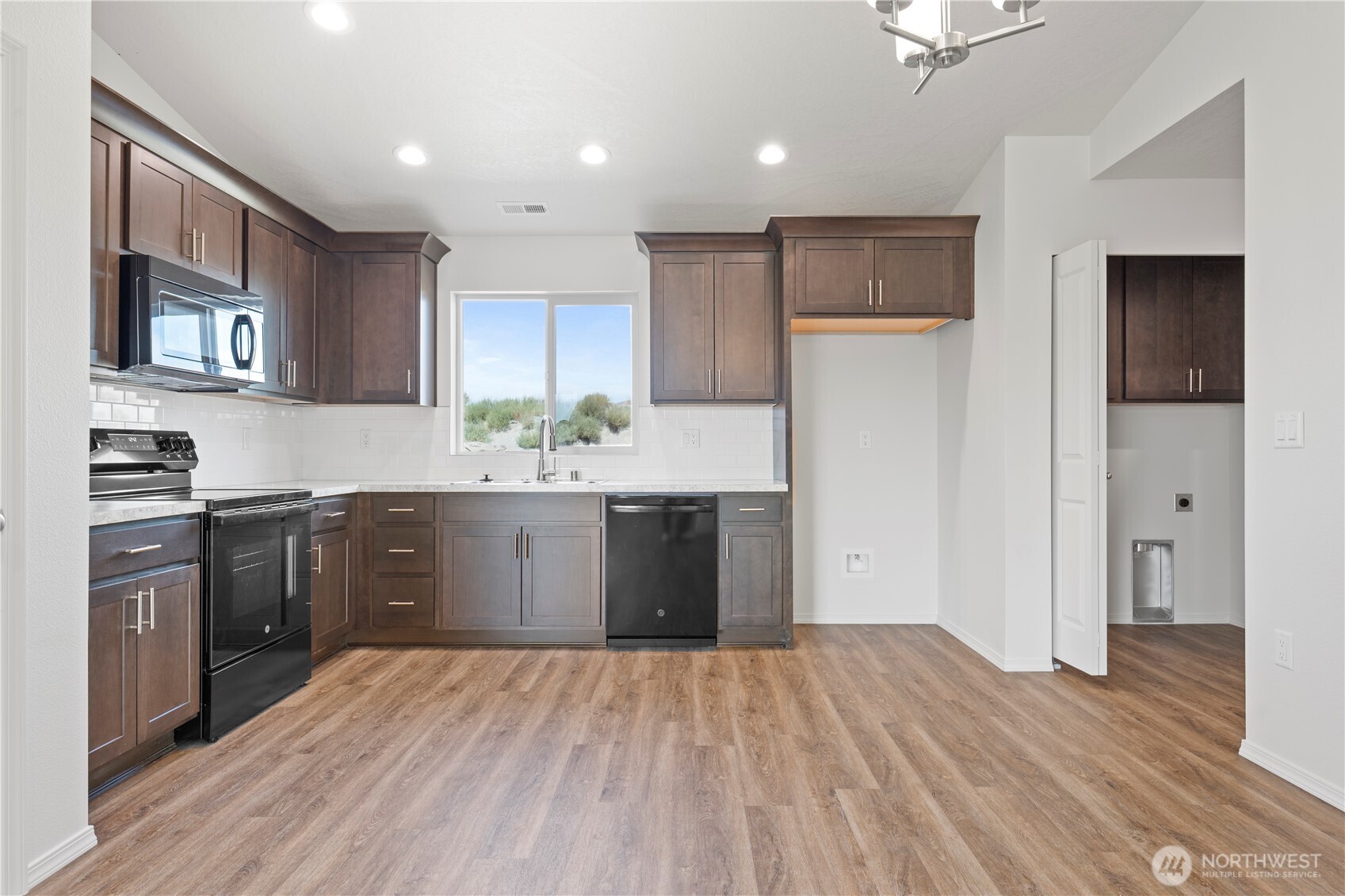 207 Tawsha Street Property Photo 13
