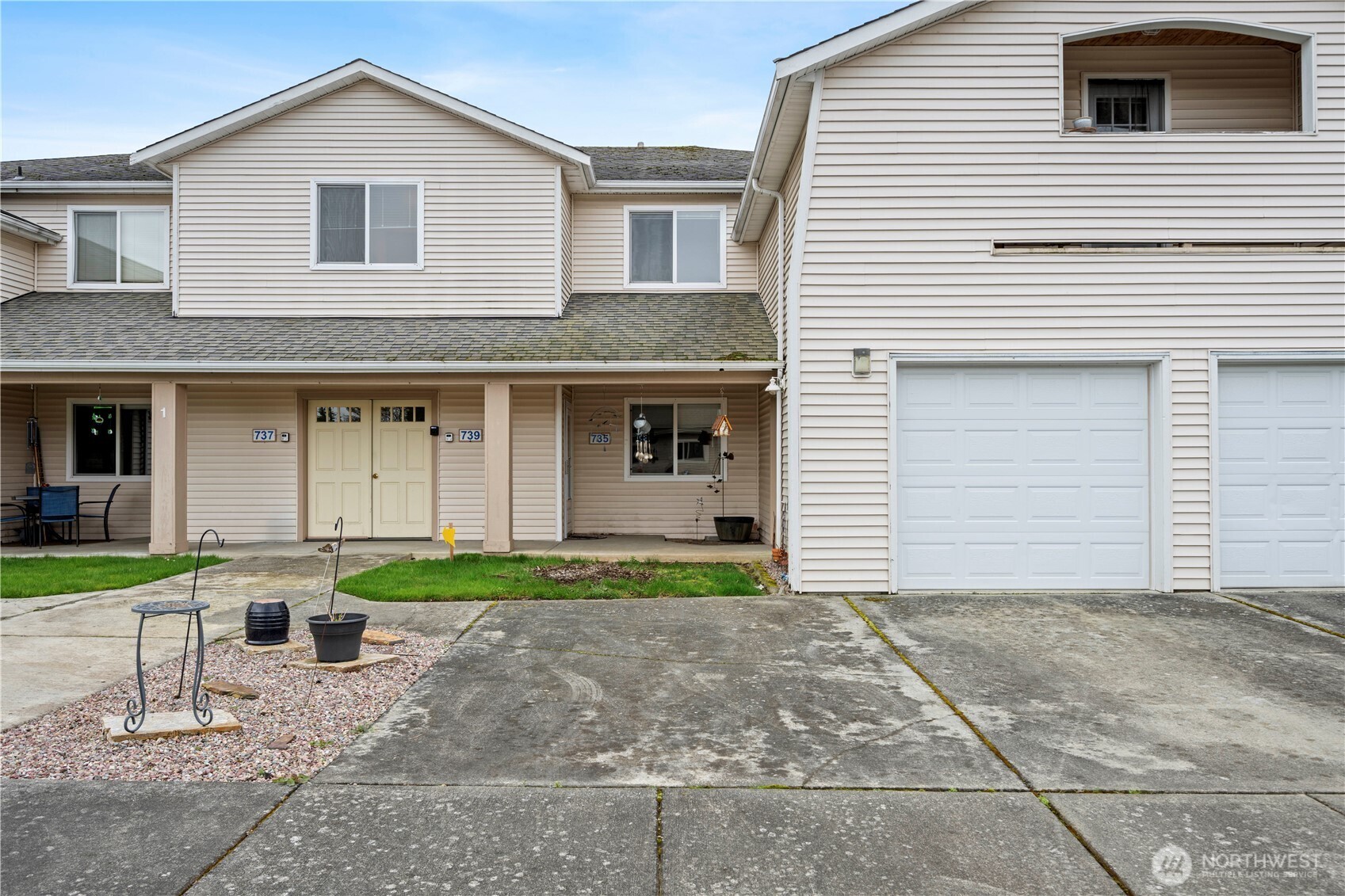 739 Cascade Palms Court 739 Property Photo 2