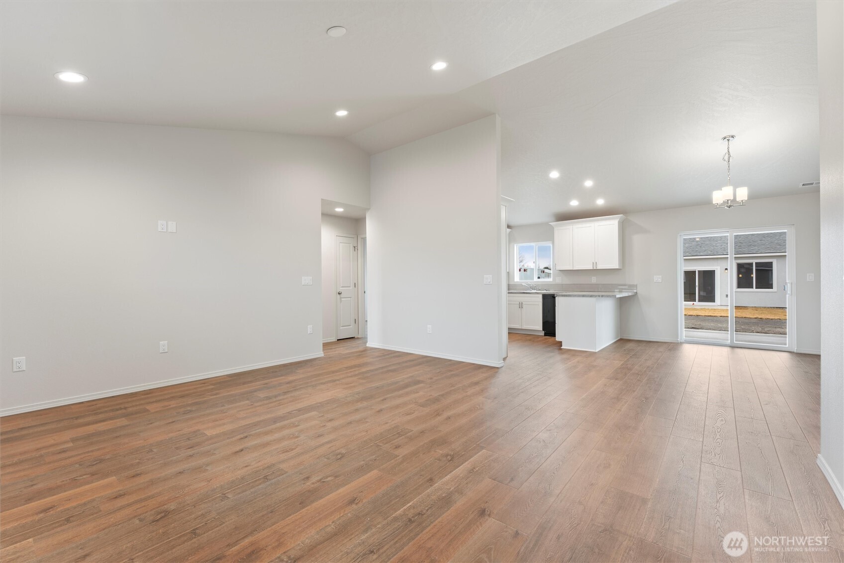203 Tawsha Street Property Photo 3