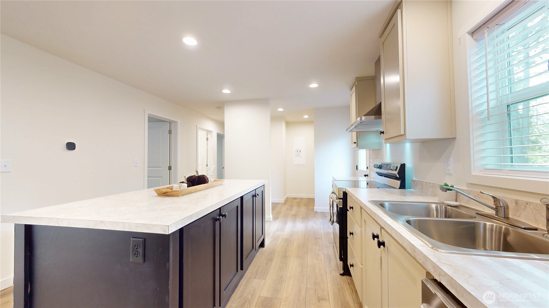 2 Xx E Panorama Drive Property Photo 8