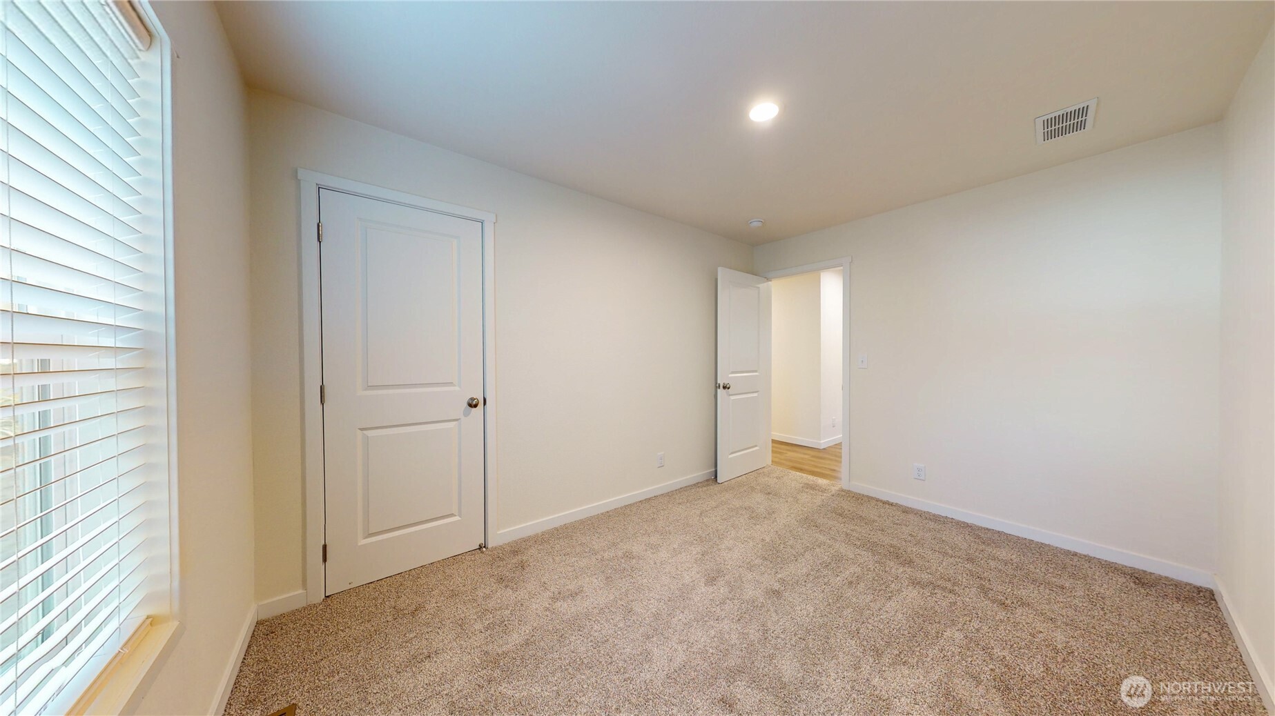 2 Xx E Panorama Drive Property Photo 18