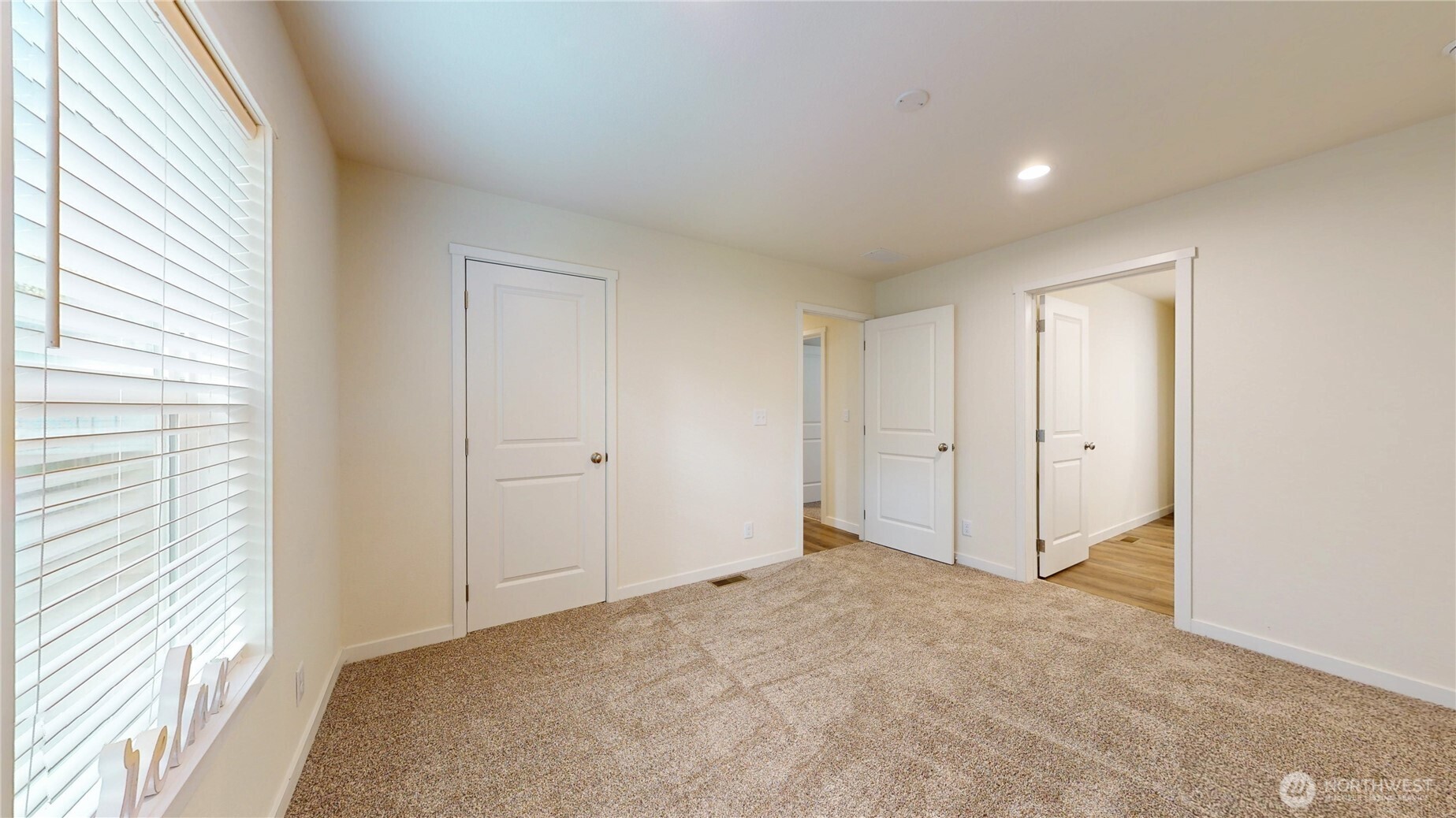 2 Xx E Panorama Drive Property Photo 21