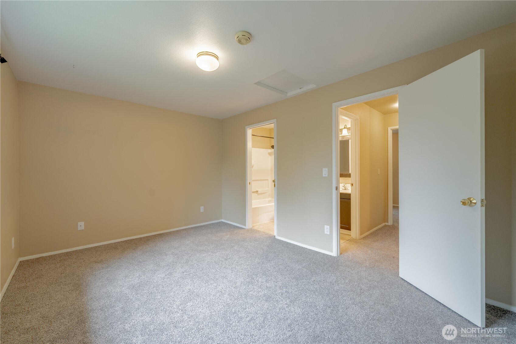 18910 Bothell Everett Highway N2 Property Photo 4