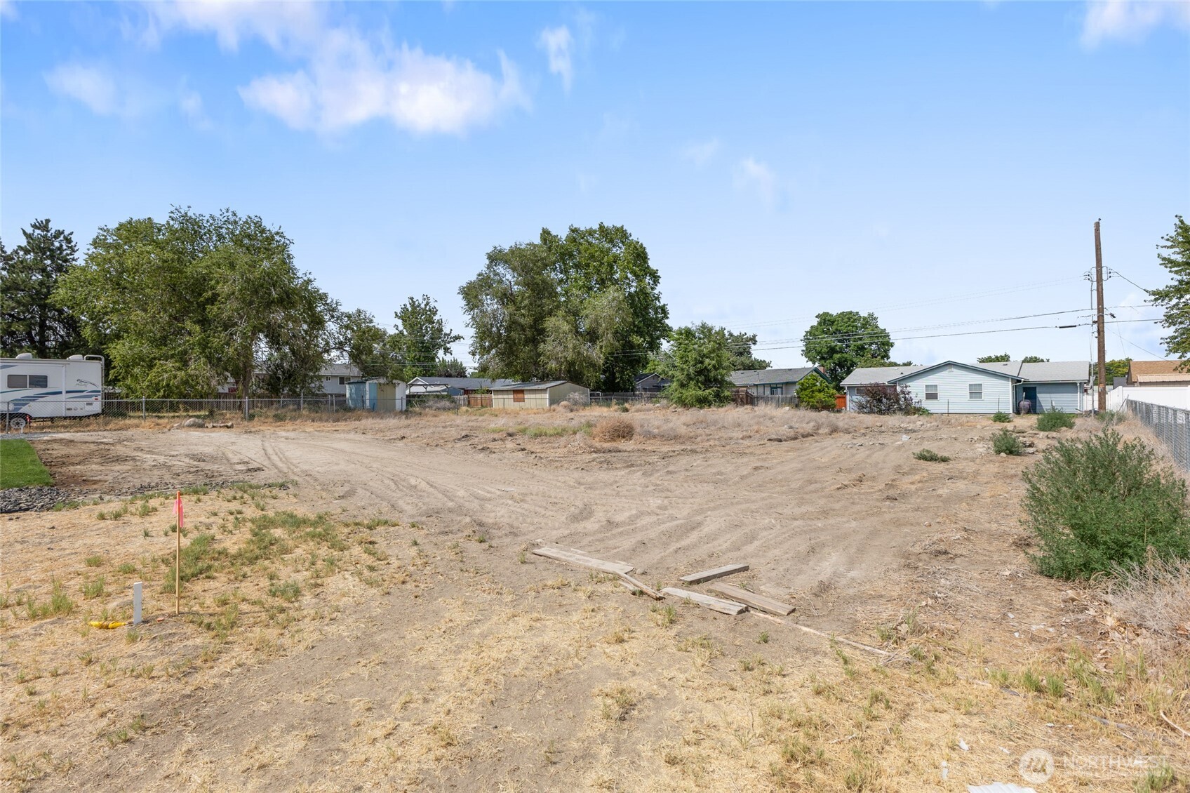 721 S Winona Street Property Photo 13