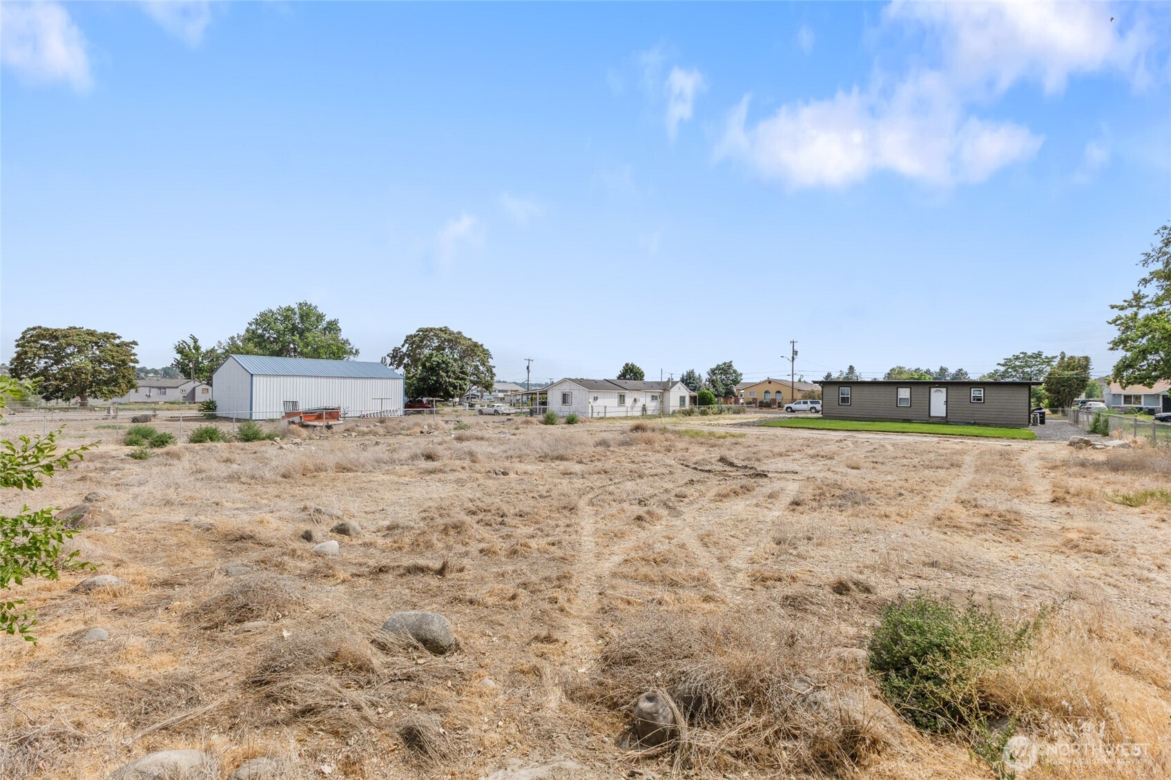 721 S Winona Street Property Photo 15