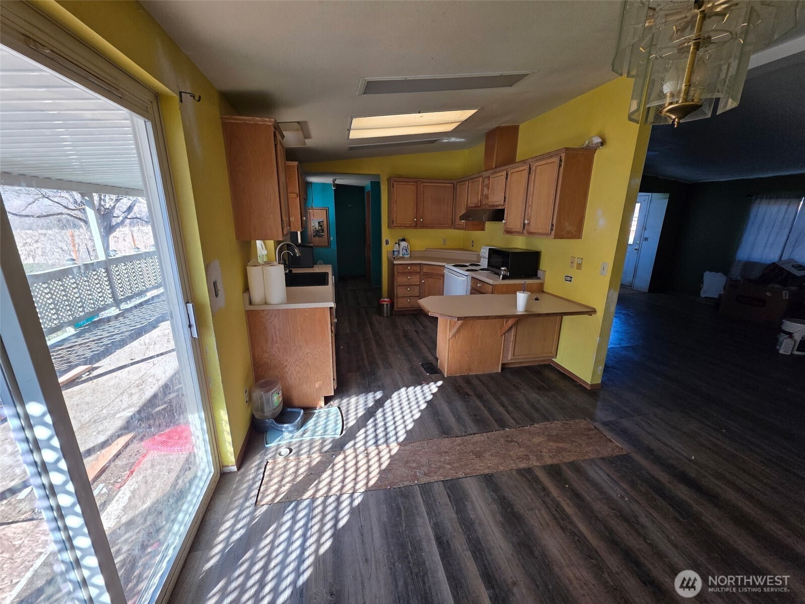 11992 Us Highway 12 Property Photo 7