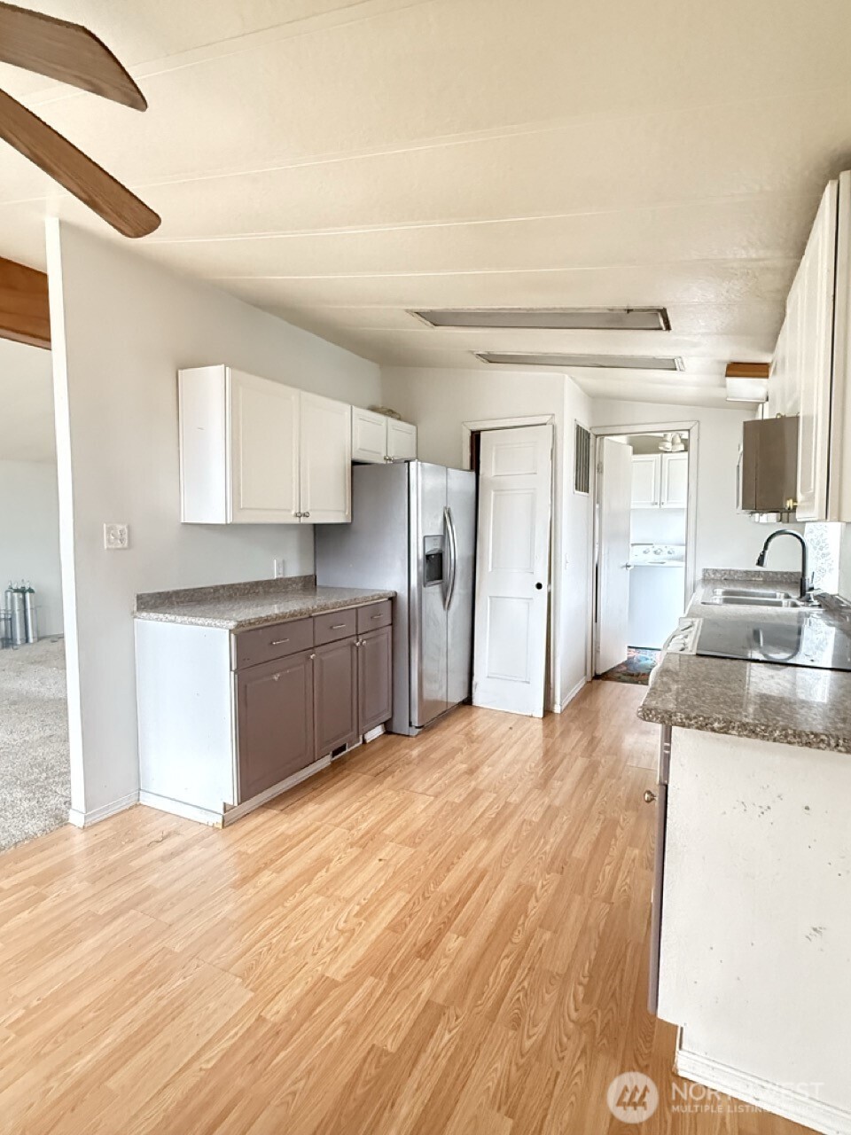 14003 70th Street Property Photo 5