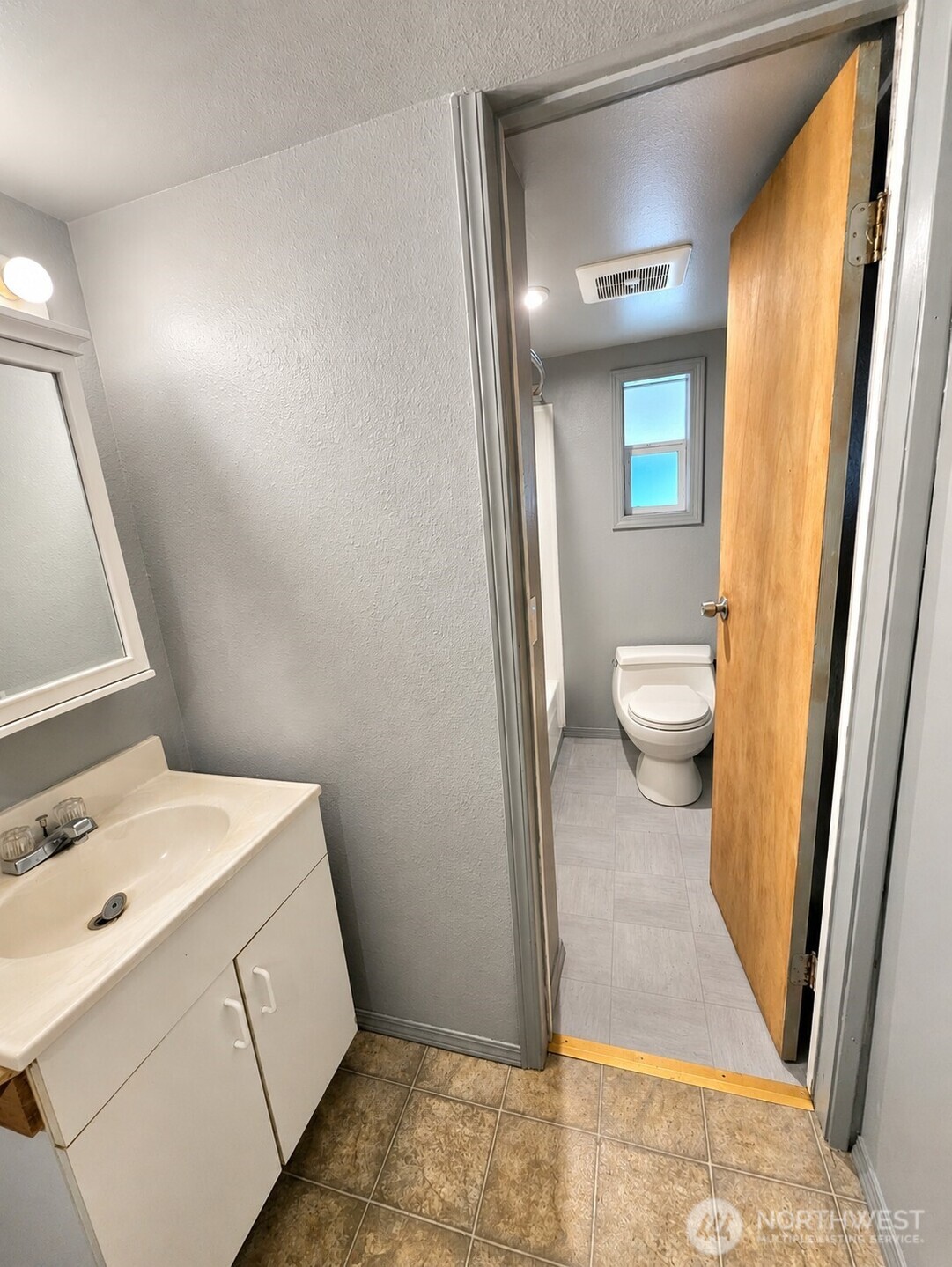 1332 Central Blvd Property Photo 5