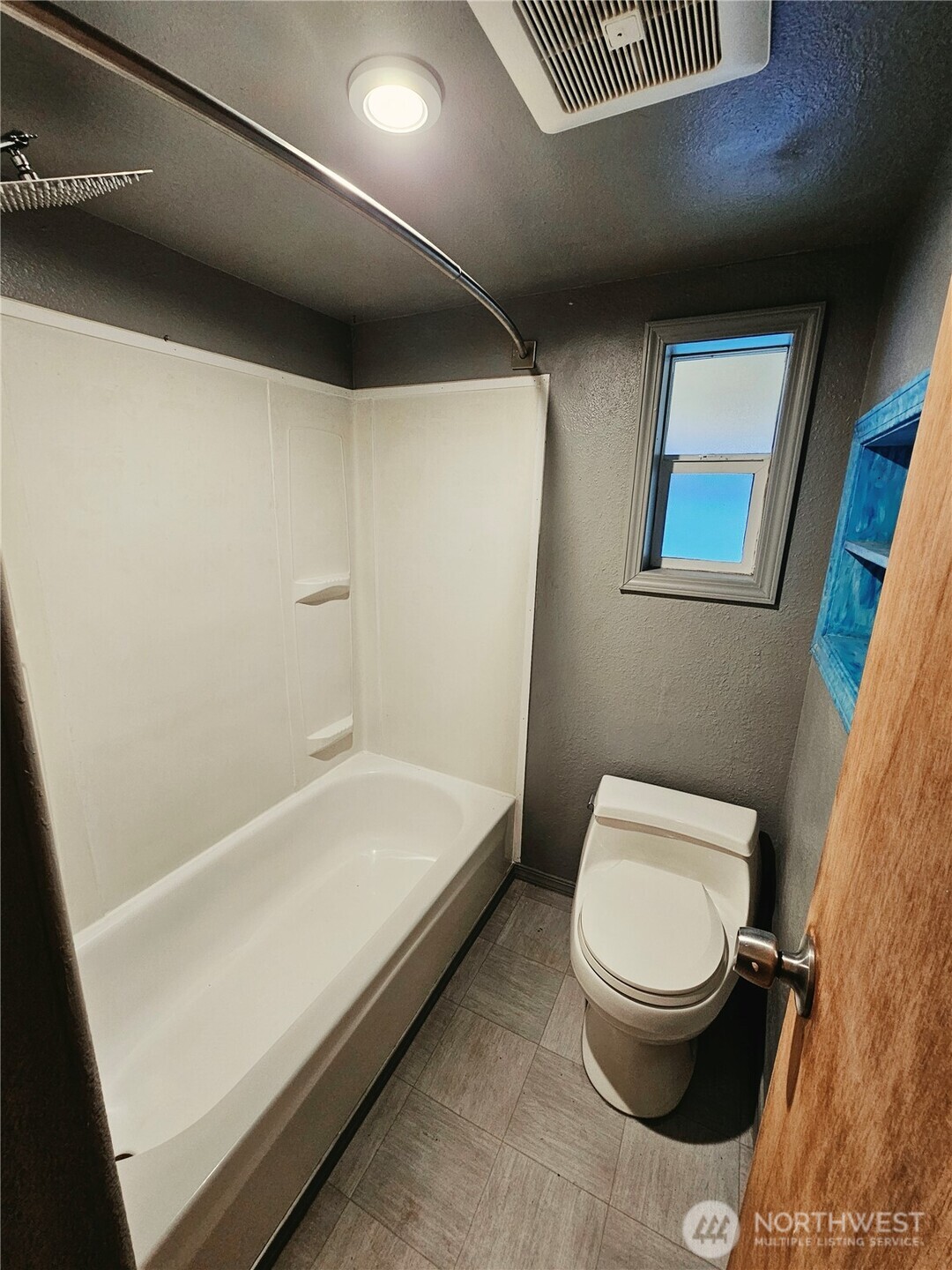 1332 Central Blvd Property Photo 6