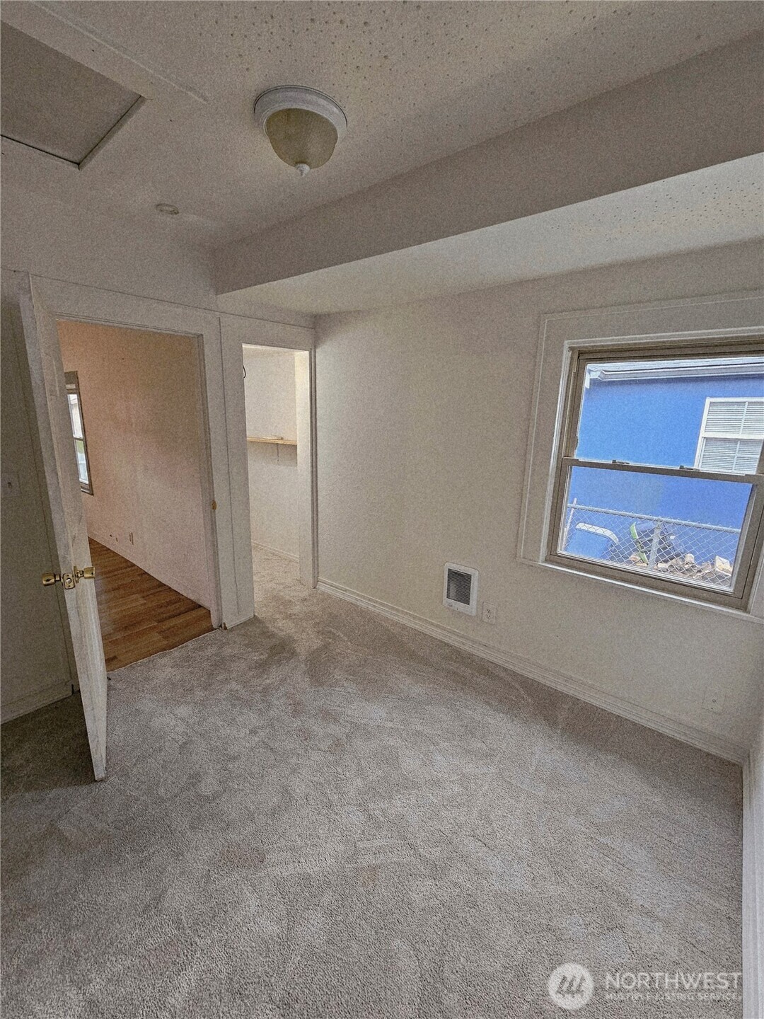 1332 Central Blvd Property Photo 7