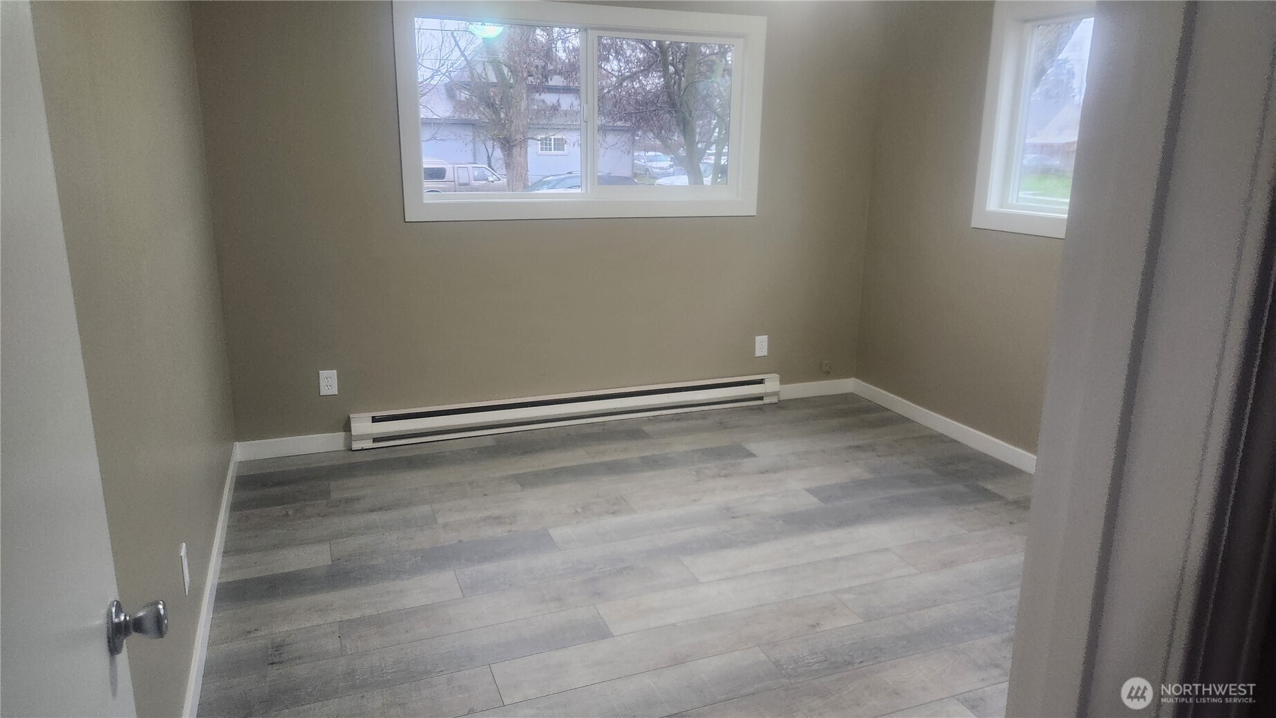 434 Sprague Property Photo 2
