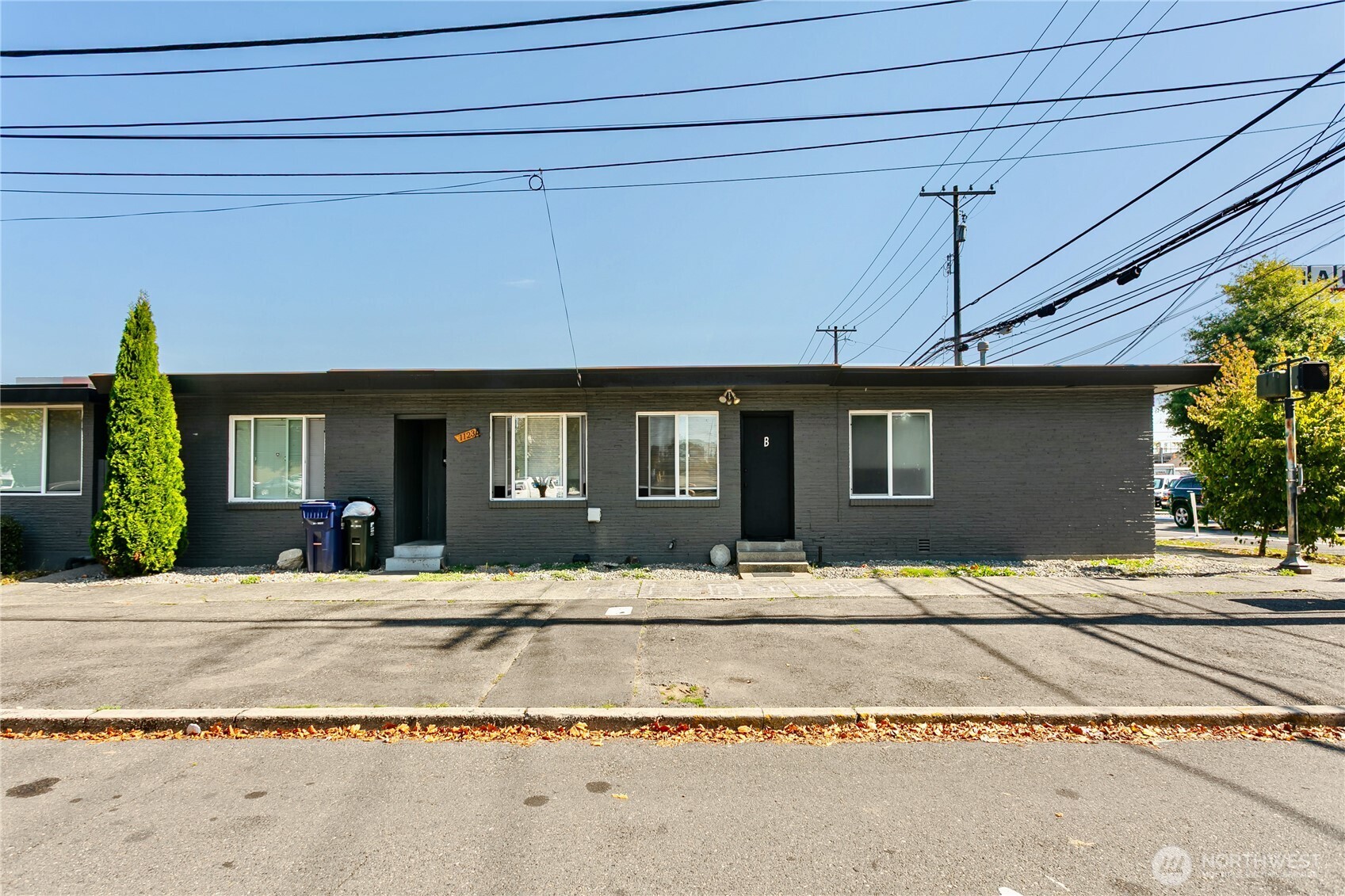 1123 S M Street Property Photo 1