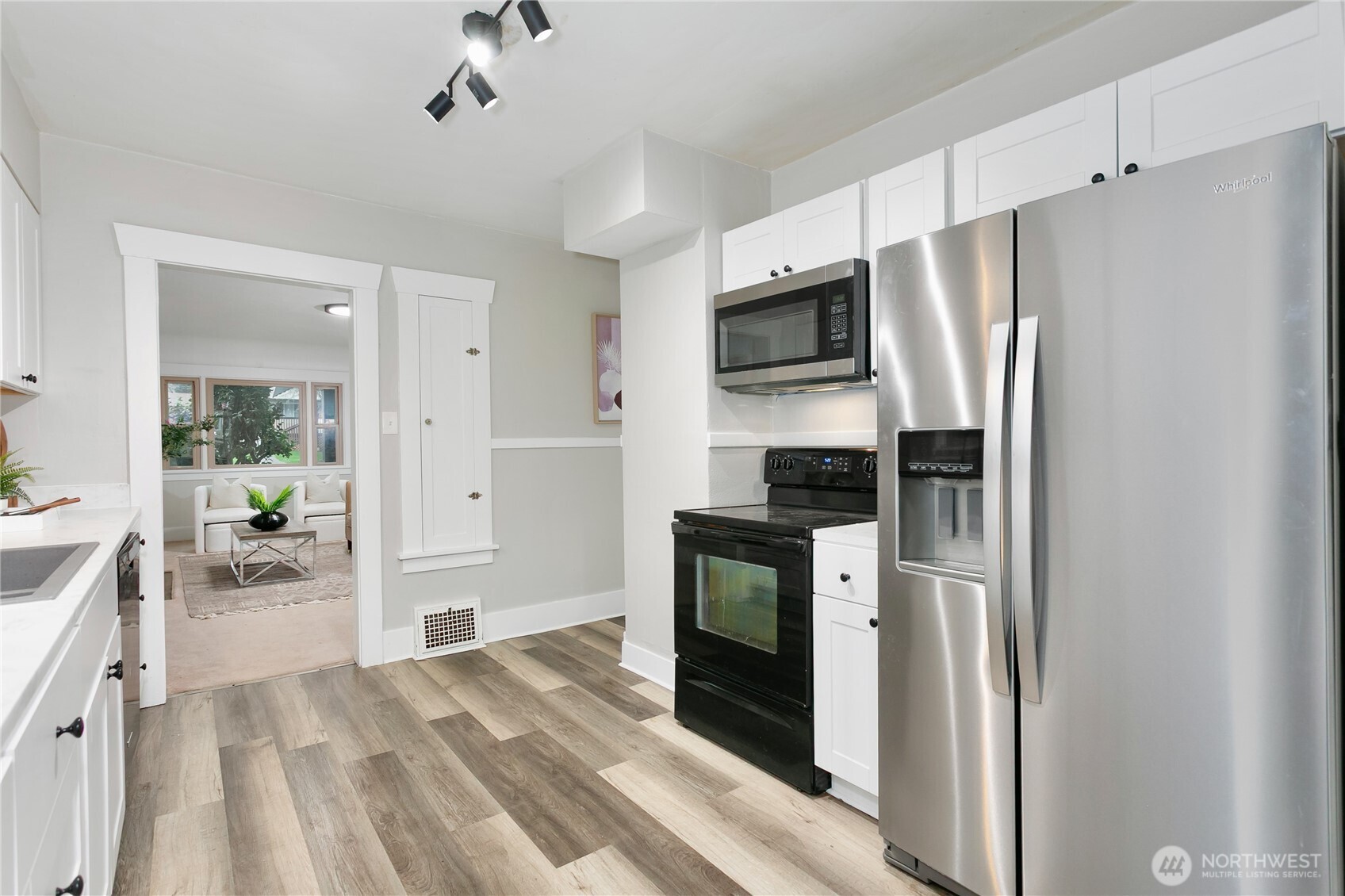 4822 S L Street Property Photo 10