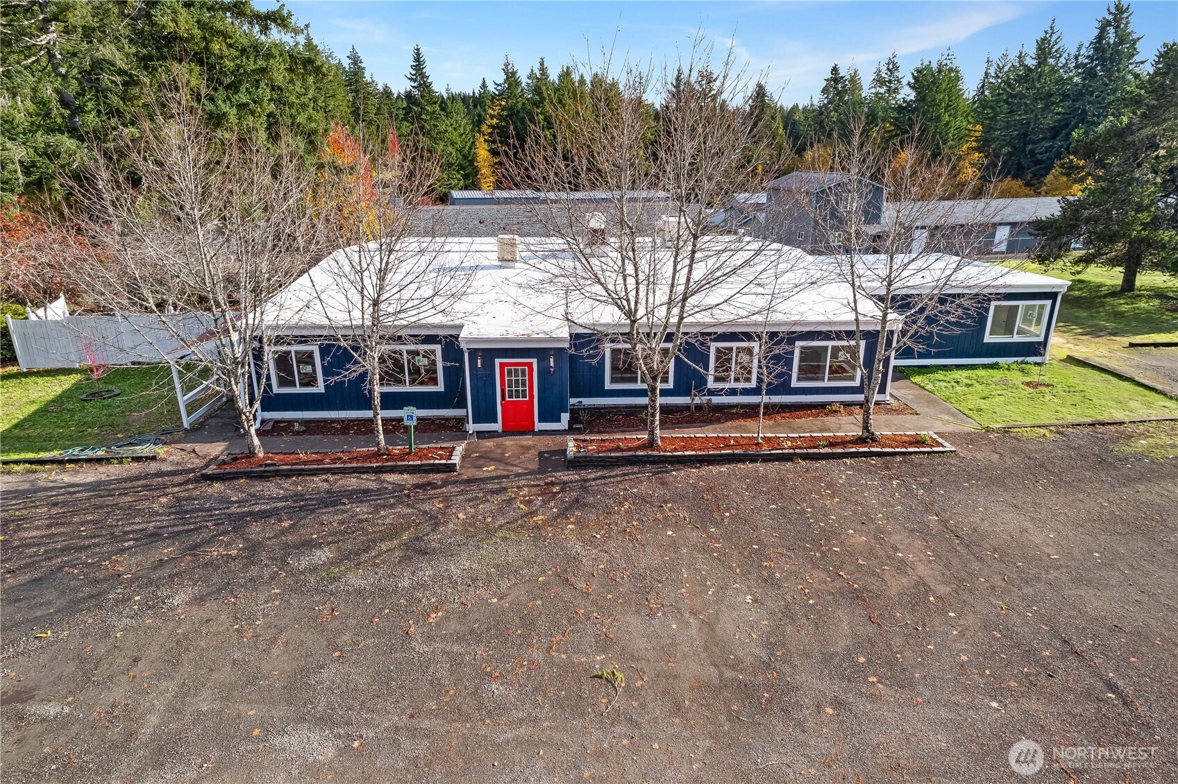 2810 E Spencer Lake Road